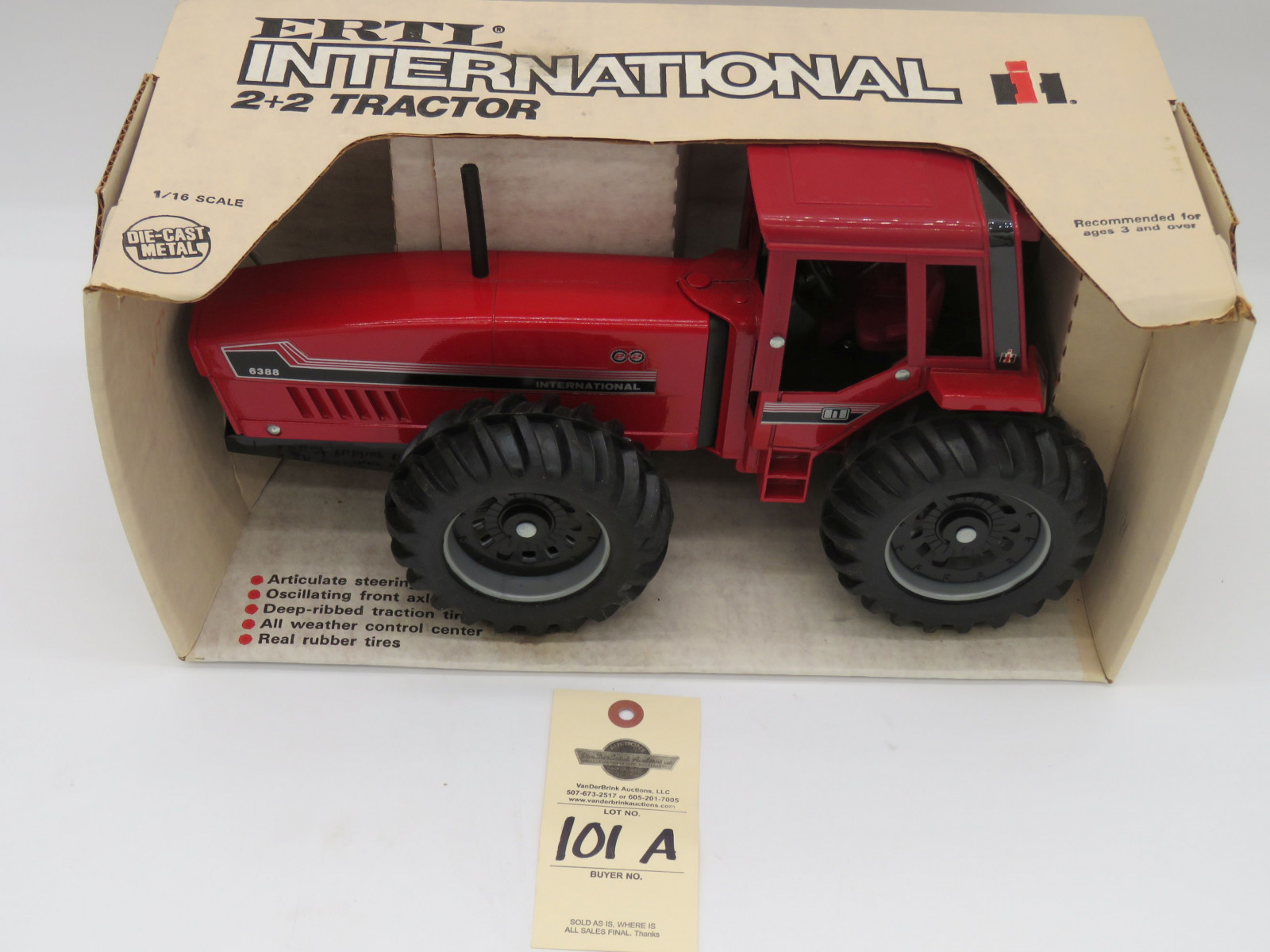 ERTL INTERNATIONAL 2+2 TRACTOR 6388 DIE CAST METAL BOX SHOWS AGE 1/16TH SCALE - Image 2