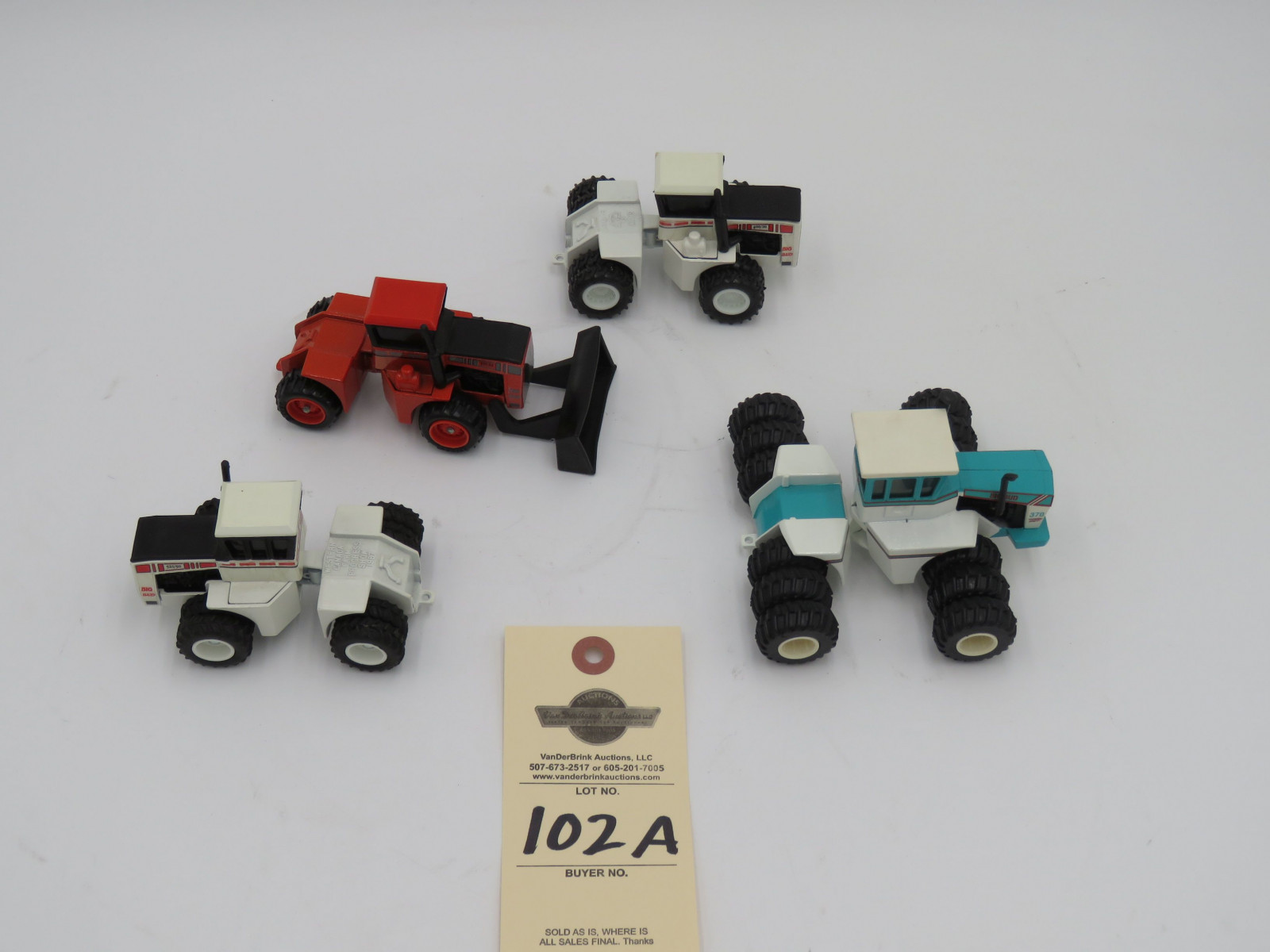 4 PCS (ERTL BIG BUD 400/20 1987 SHOW EDITION MADE IN USA D,IOWA) (BIG BUD 525/50 WESTERN CANADA FARM PROGRESS SHOW 1987 JUN 22, 87  (BIG BUD 370 POWER SHIFT ERTL, BIG BUD 525/84 ERTL ALL METAL DIECAST TRACTORS NO BOXES  1/64TH SCALE - Image 4