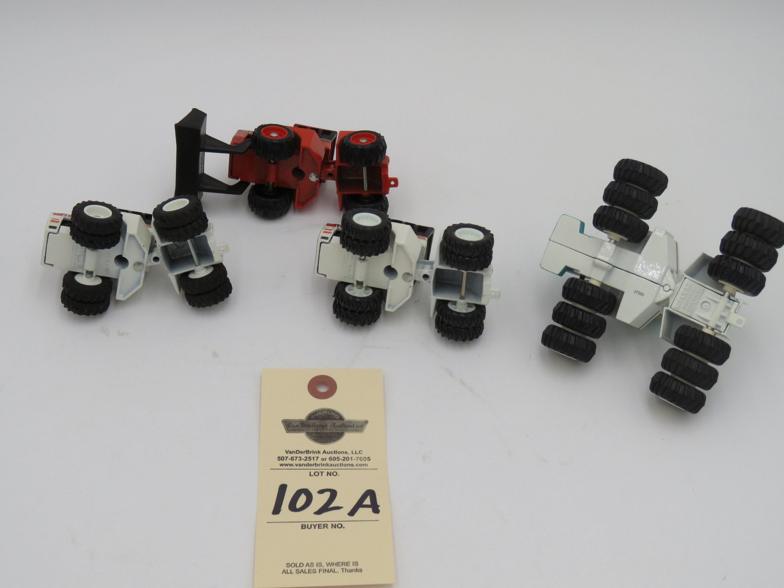 4 PCS (ERTL BIG BUD 400/20 1987 SHOW EDITION MADE IN USA D,IOWA) (BIG BUD 525/50 WESTERN CANADA FARM PROGRESS SHOW 1987 JUN 22, 87  (BIG BUD 370 POWER SHIFT ERTL, BIG BUD 525/84 ERTL ALL METAL DIECAST TRACTORS NO BOXES  1/64TH SCALE - Image 6