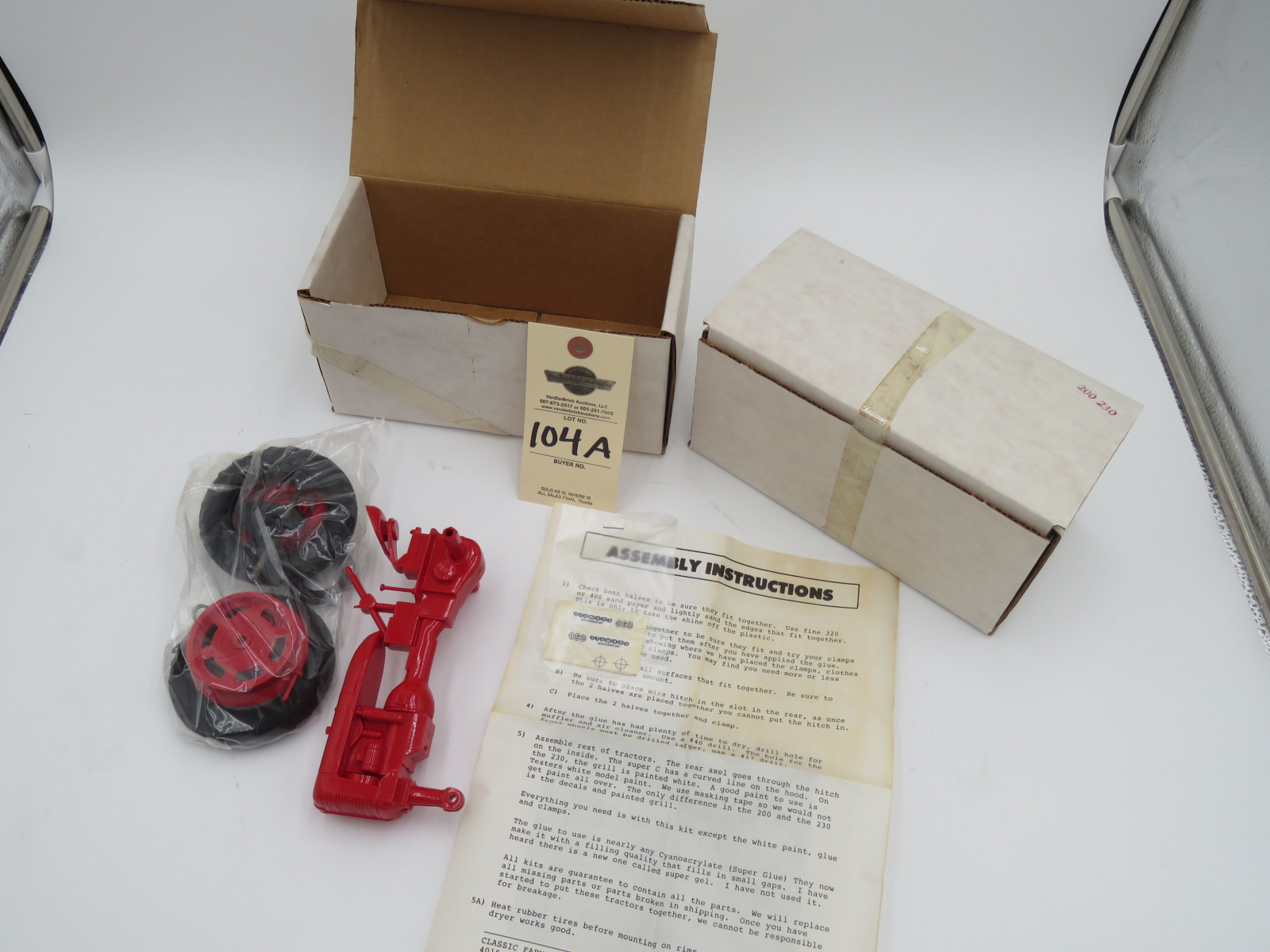 2 OPENED BOXES CASE IH PUT TOGETHER PLASTIC TRACTORS 200 230 - Image 2