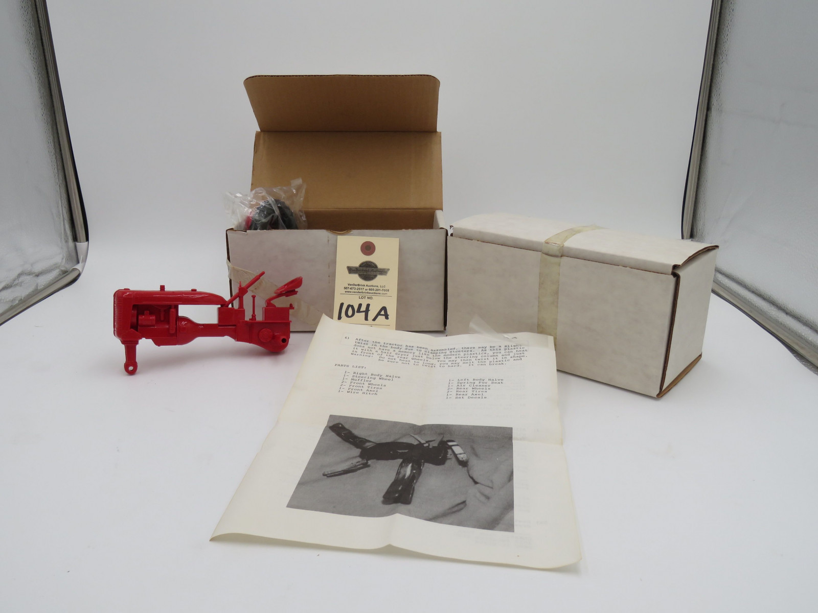 2 OPENED BOXES CASE IH PUT TOGETHER PLASTIC TRACTORS 200 230 - Image 3