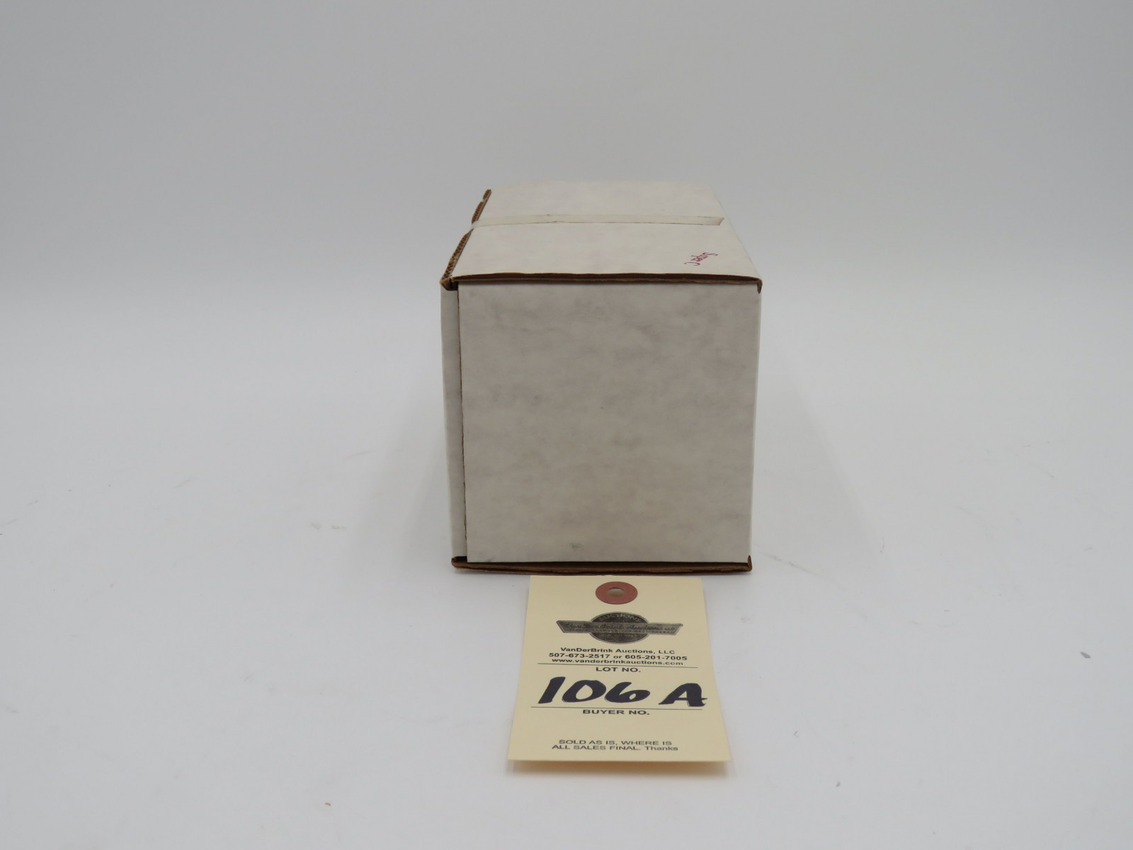 1 NIB CASE IH PUT TOGETHER PLASTIC TRACTOR SUPER C 1/16TH SCALE - Image 3