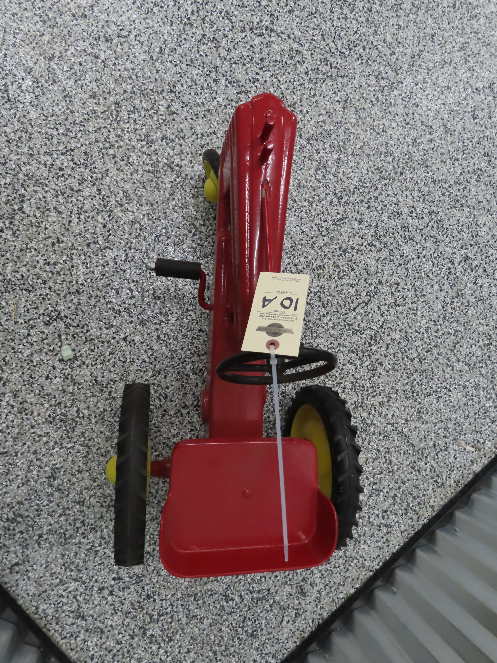 John Deer Pedal Tractor Painted Red - Image 6