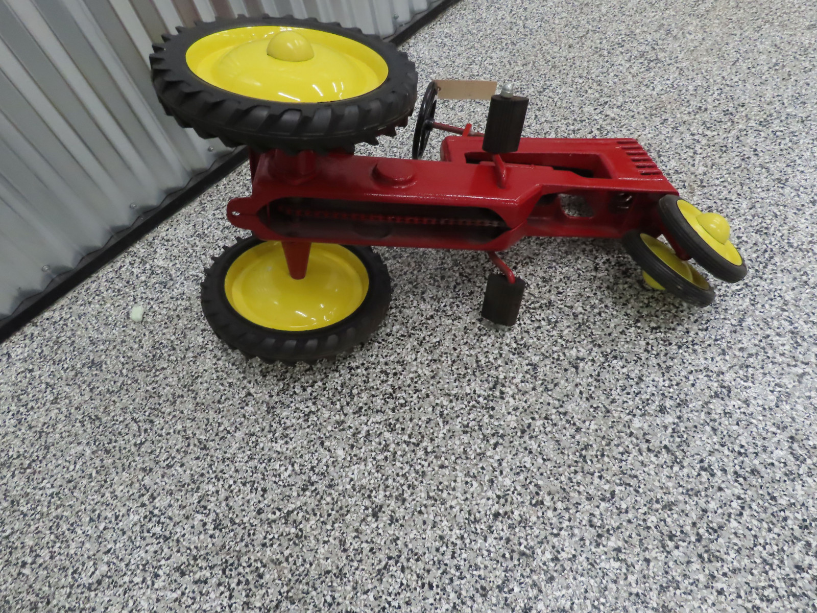 John Deer Pedal Tractor Painted Red - Image 8