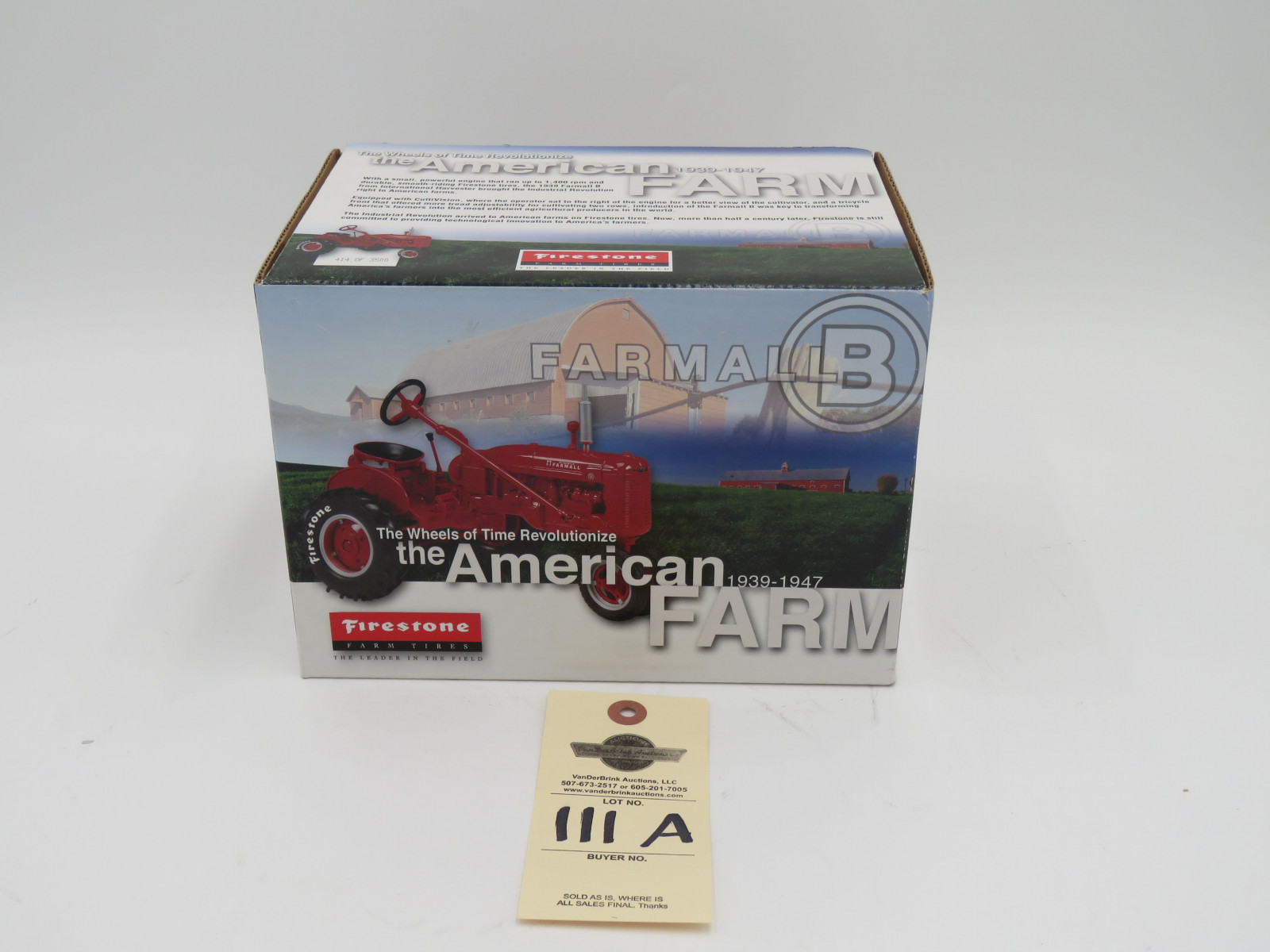 ERTL FARMALL B 1939-1947 NIB 1/16TH SCALE - Image 4