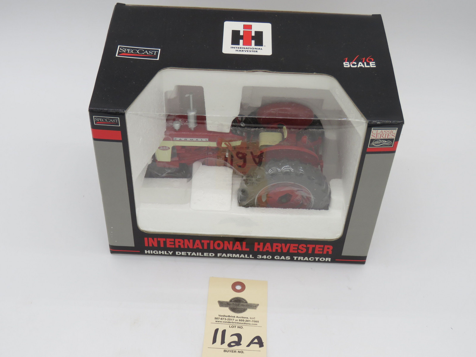 SPECCAST ERTL IH 340 GAS NARROW FRONT TRACTOR HIGHLY DETAILED CLASSIC SERIES 1/16 SCALE - Image 2