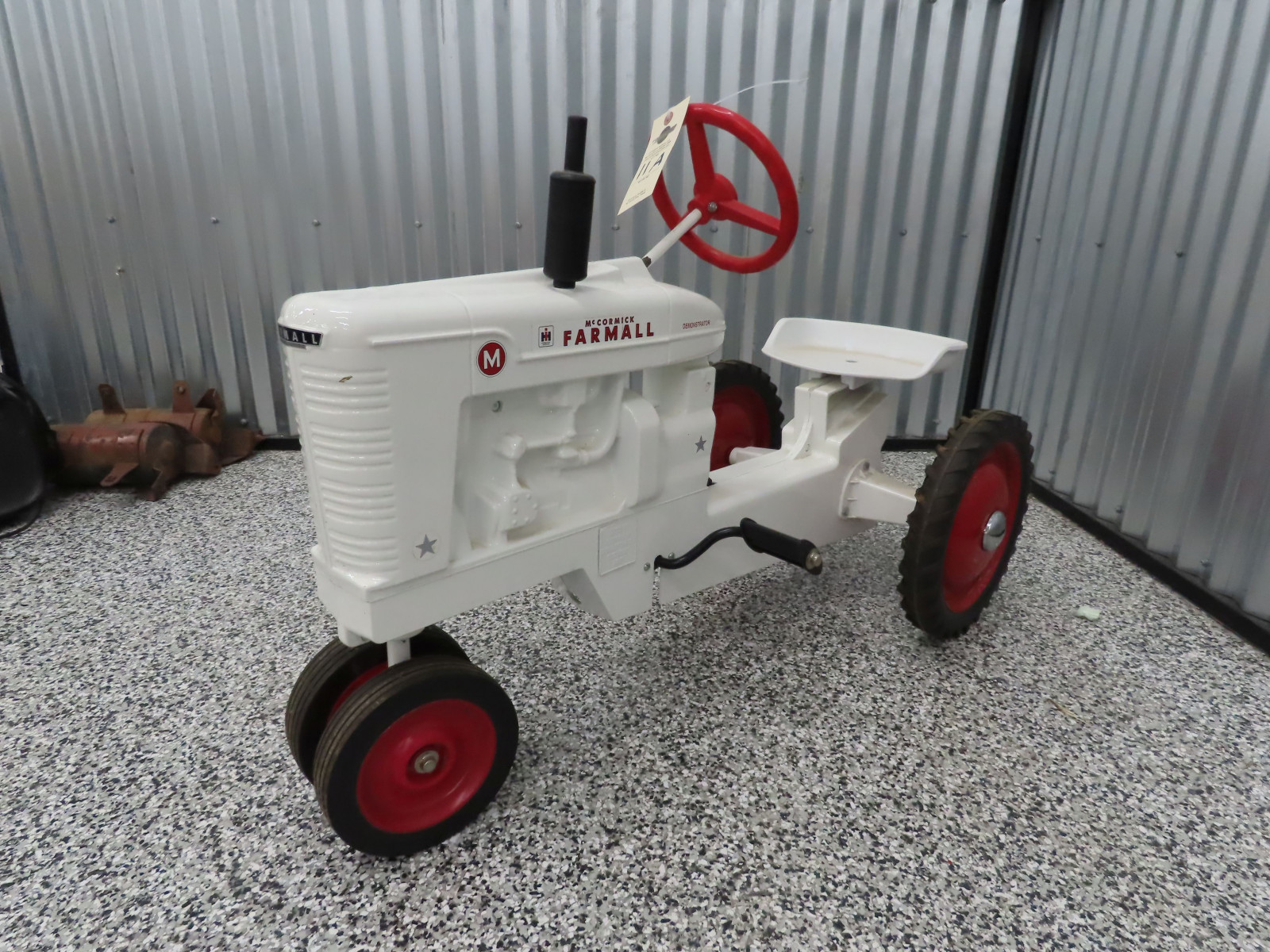 Scale MOdels White Farmall M Pedal Tractor made in Dyersville, IA 2000 Demonstrator Model - Image 1