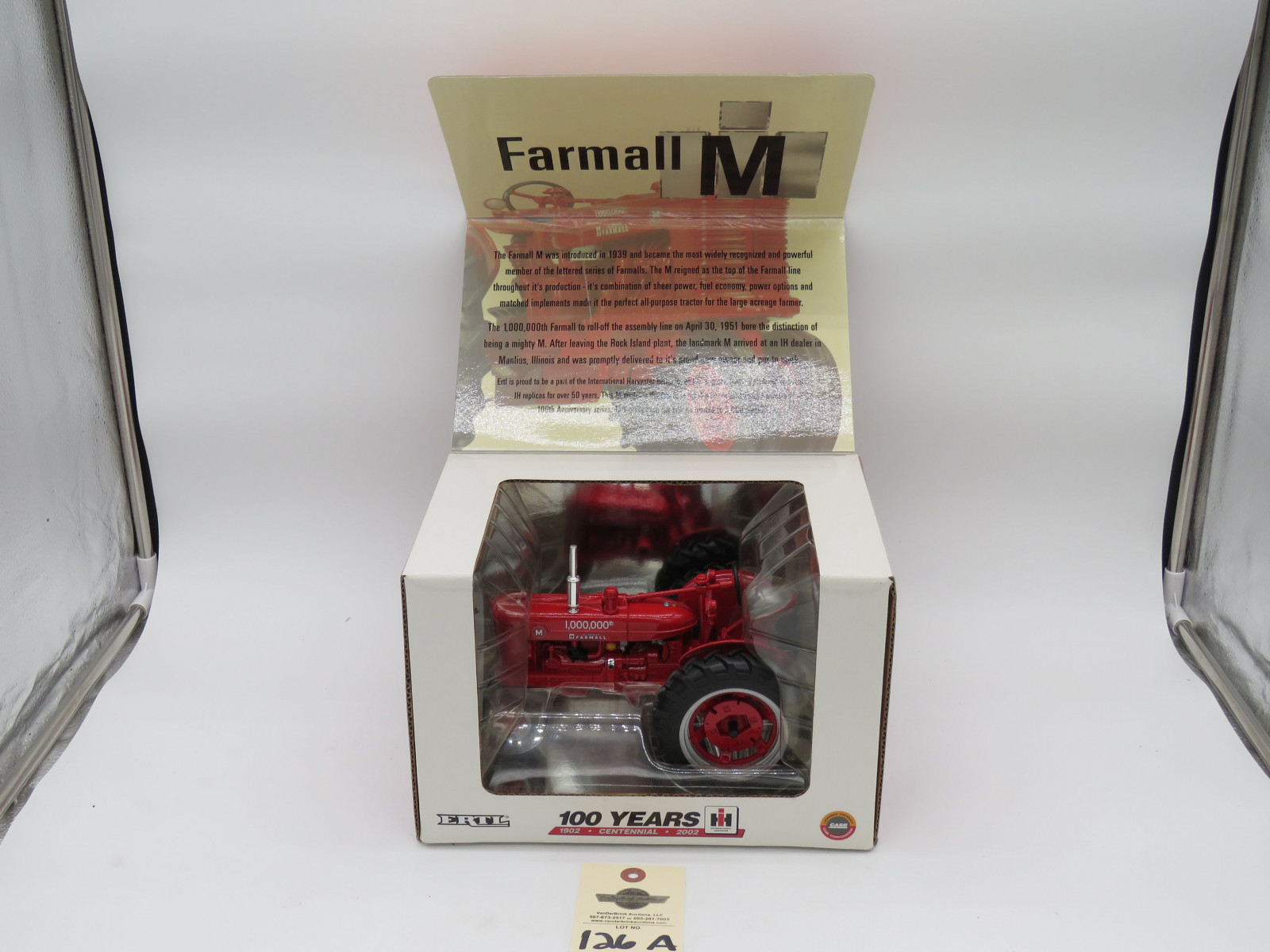 ERTL CENTENNIAL EDITION FARMALL M (LP) BOX IS COMING APART 1/16TH SCALE - Image 2