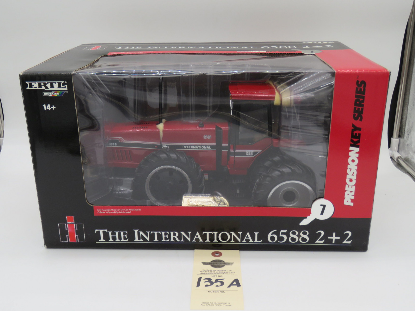 ERTL PRECISION KEY SERIES 1 THE INTERNATIONAL 6588 2+2 ERTL1/16TH SCALE  NIB METAL DIECAST - Image 1
