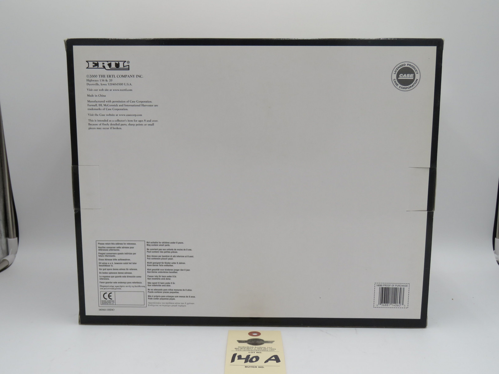 2000 ERTL PRECISION SERIES THE FARMALL 560 WITH 2-MH CORN PICKER NIB 1/16 SCALE DIE-CAST METAL - Image 5