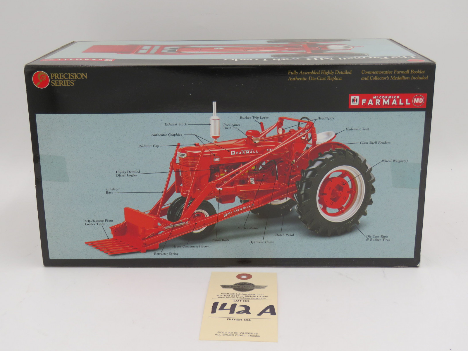 1997 ERTL PRECISION SERIES THE FARMALL MD  WITH LOADER FULLY ASSEMBLED HIGHLY DETAILED METAL DIECAST 1/16 SCALE - Image 4