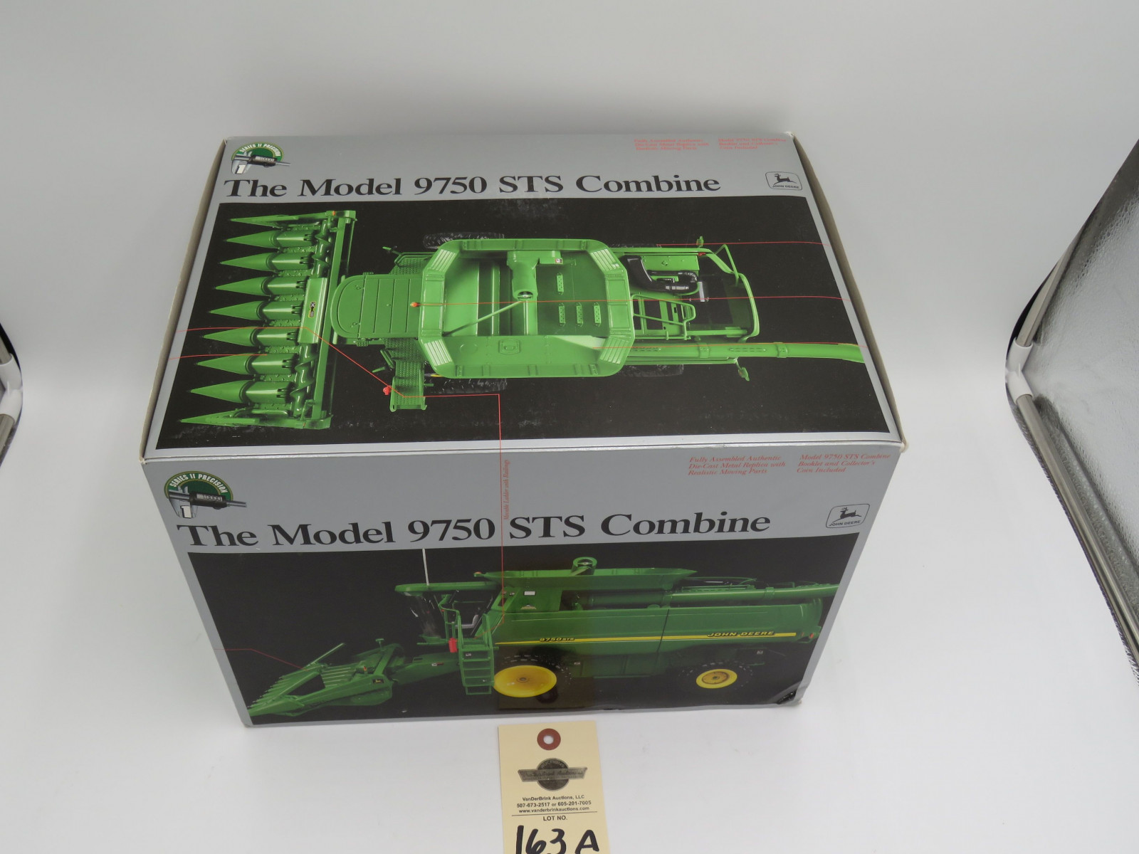 2000 ERTL SERIES ll 1 PRECISION THE MODEL 9750 ST COMBINE JD METAL DIECAST NIB  1/16 SCALE - Image 2