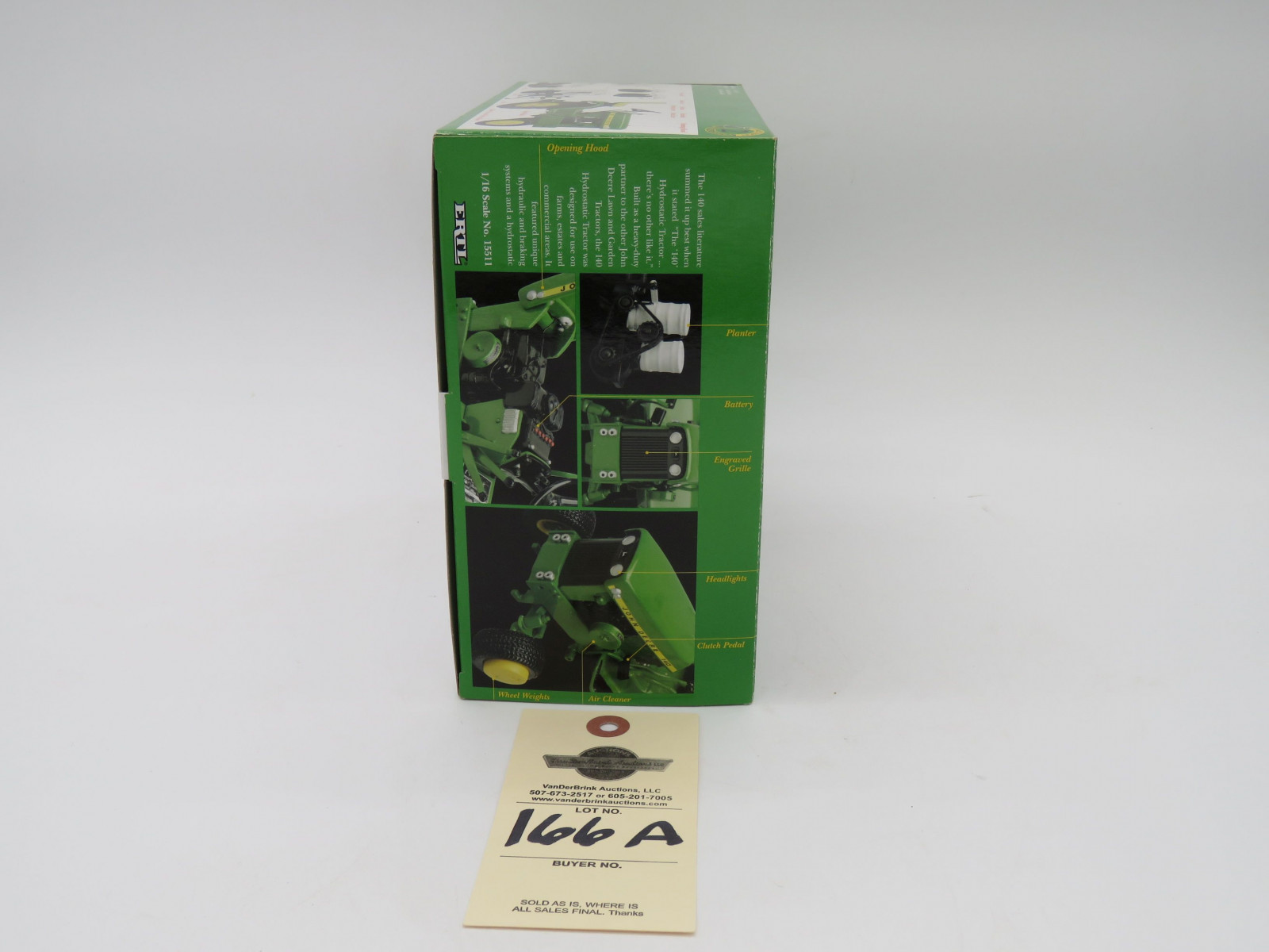 2005 ERTL PRECISION 2 LAWN AND GARDEN THE MODEL 140 LAWN & GARDEN TRACTOR METAL DIECAST JD ERTL 1/16 SCALE - Image 4