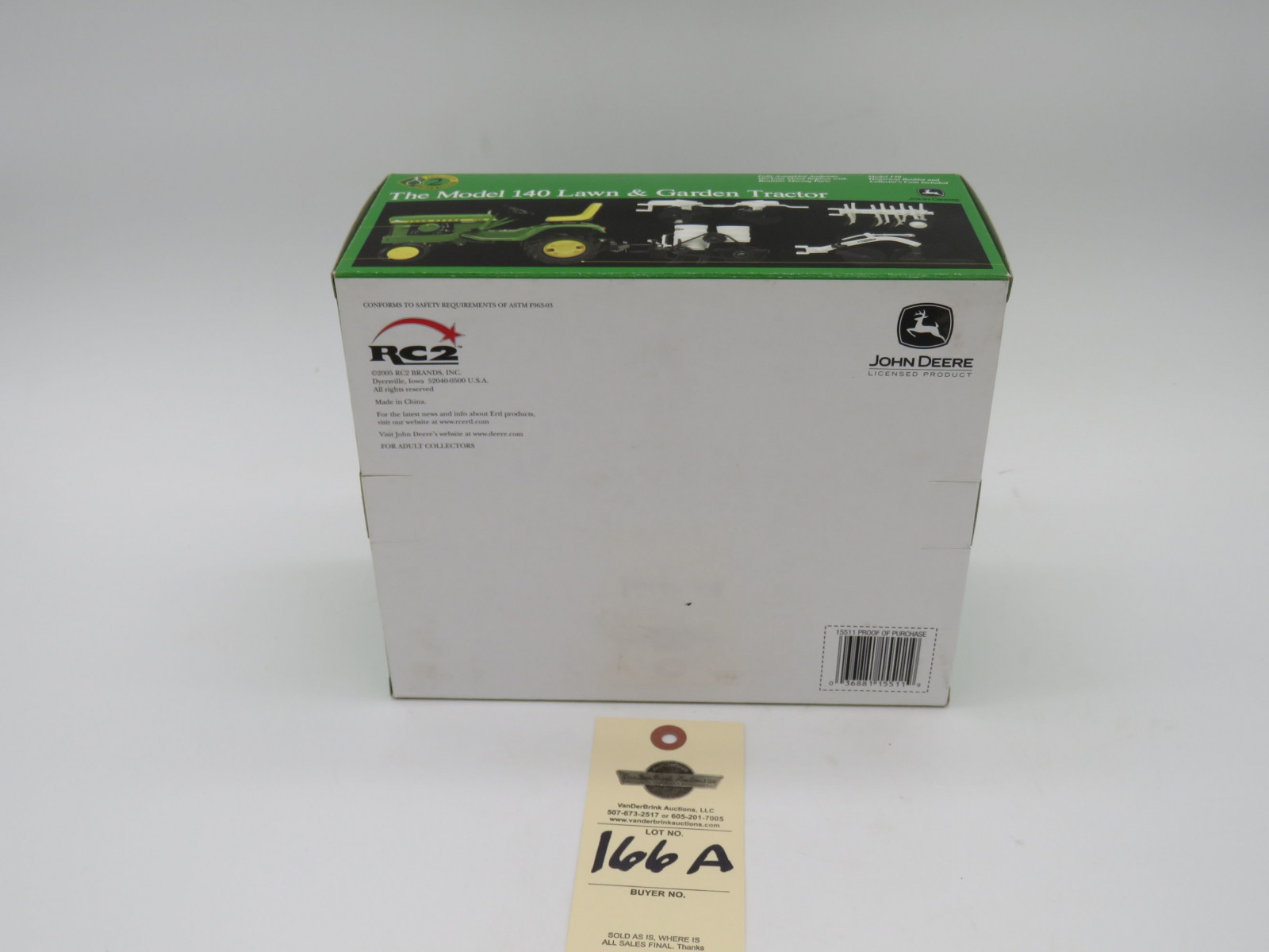 2005 ERTL PRECISION 2 LAWN AND GARDEN THE MODEL 140 LAWN & GARDEN TRACTOR METAL DIECAST JD ERTL 1/16 SCALE - Image 5