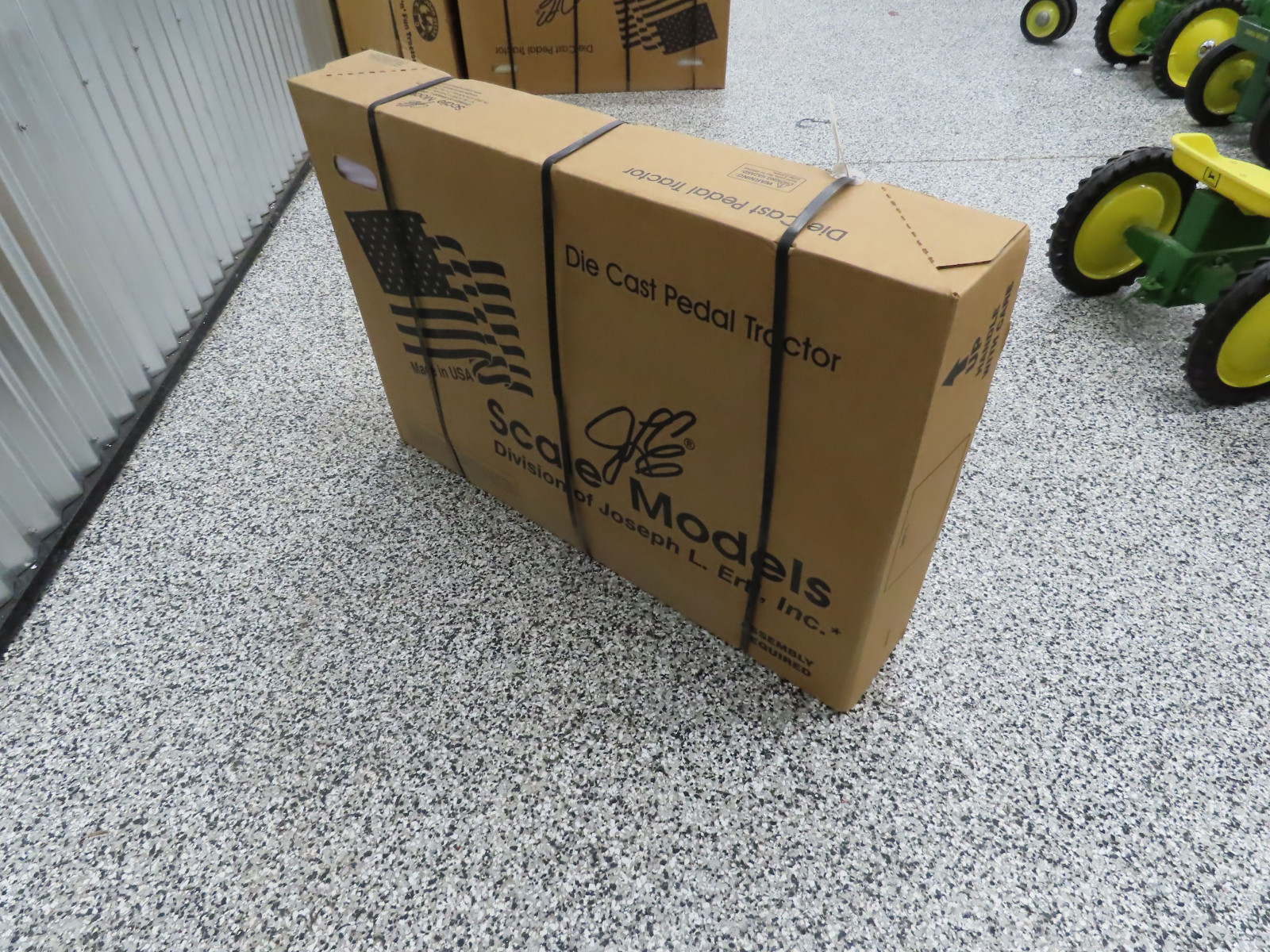 Scale Models by Ertl NIB Special Edition Purple Oliver 1850 Pedal Tractor Made in USA - Image 2