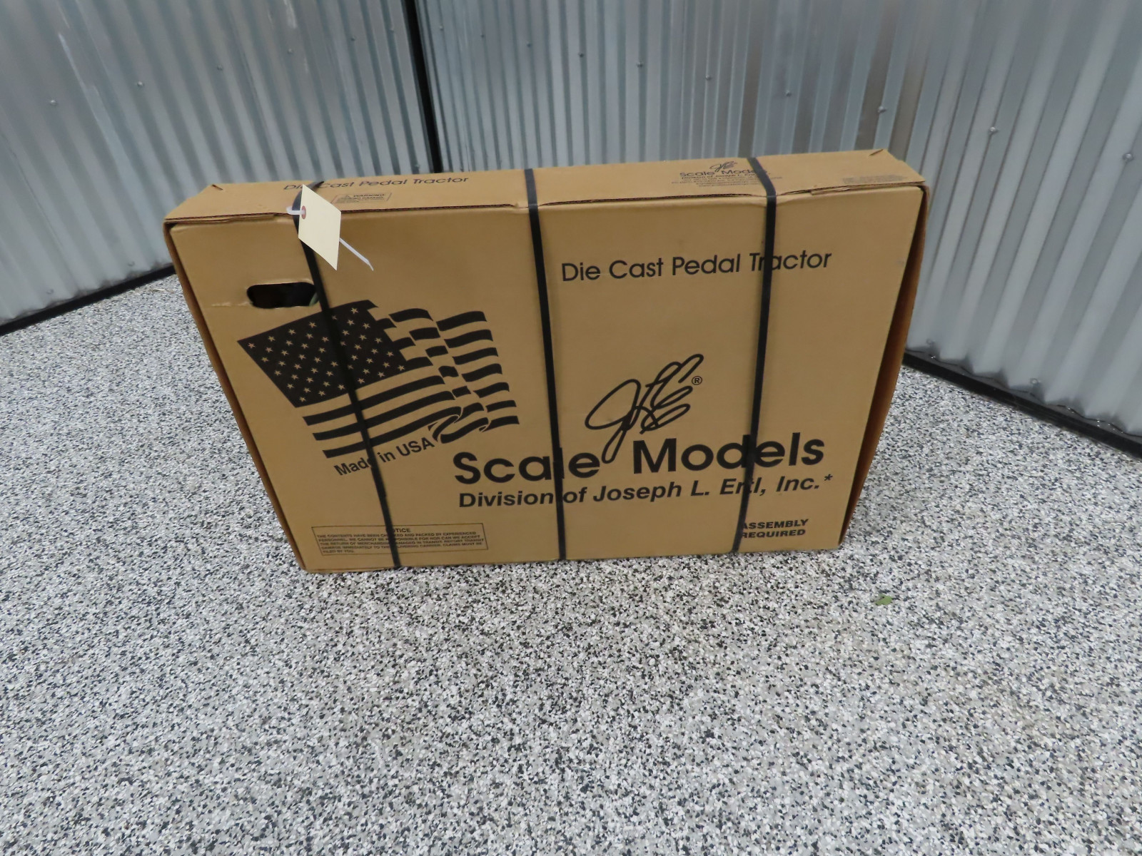 Scale Models by Ertl NIB Special Edition Purple Oliver 1850 Pedal Tractor Made in USA - Image 3