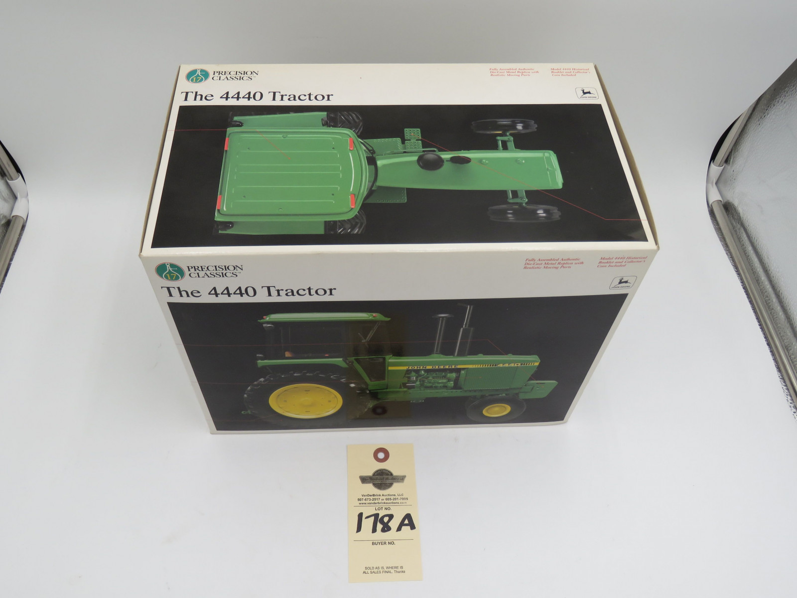 2001 ERTL PRECISION CLASSICS 17 THE 4440 TRACTOR JD METAL DIECAST 1/16 SCALE  NIB - Image 2