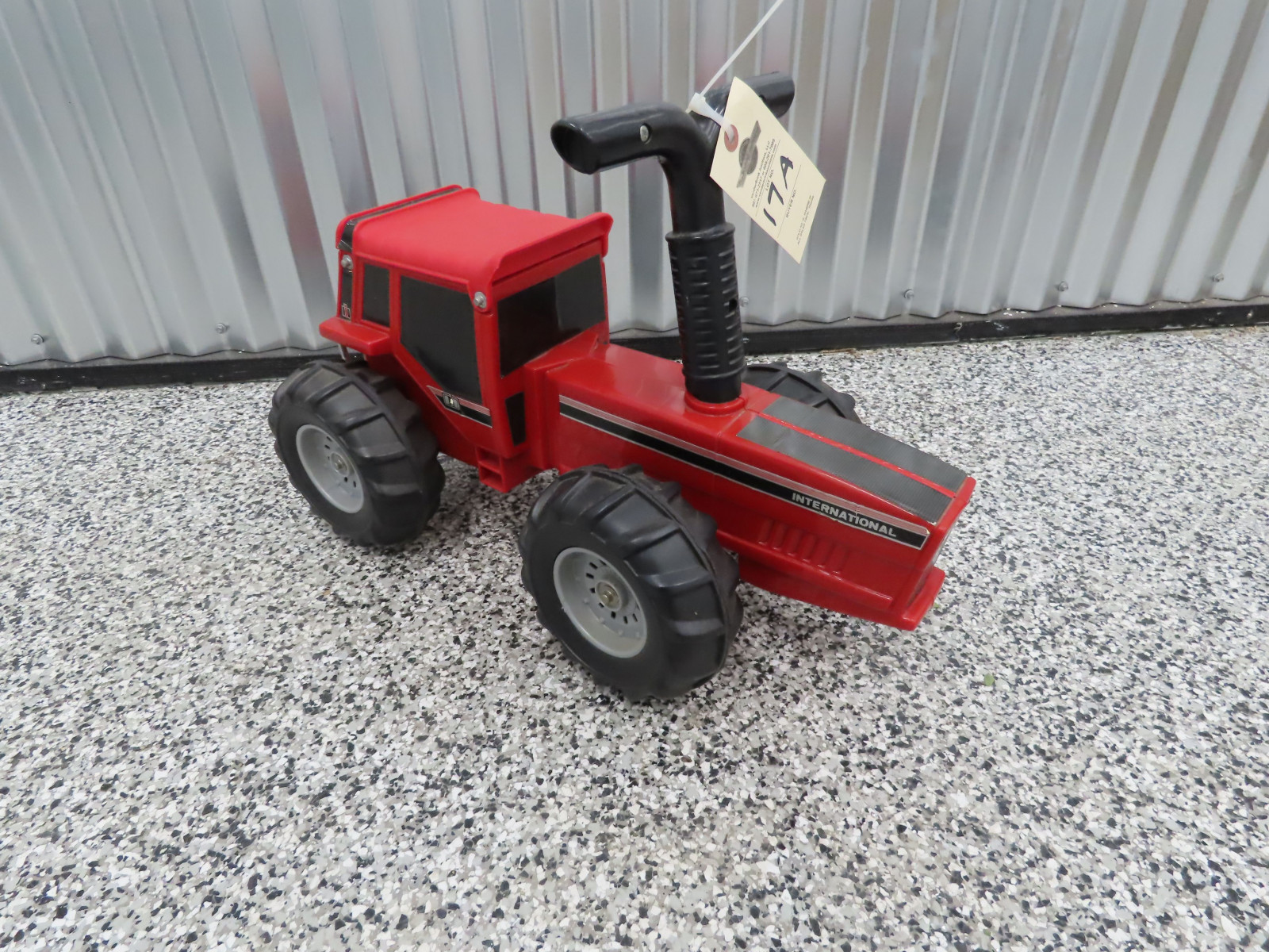 Plastic International 6588 Ride On Used - Image 1