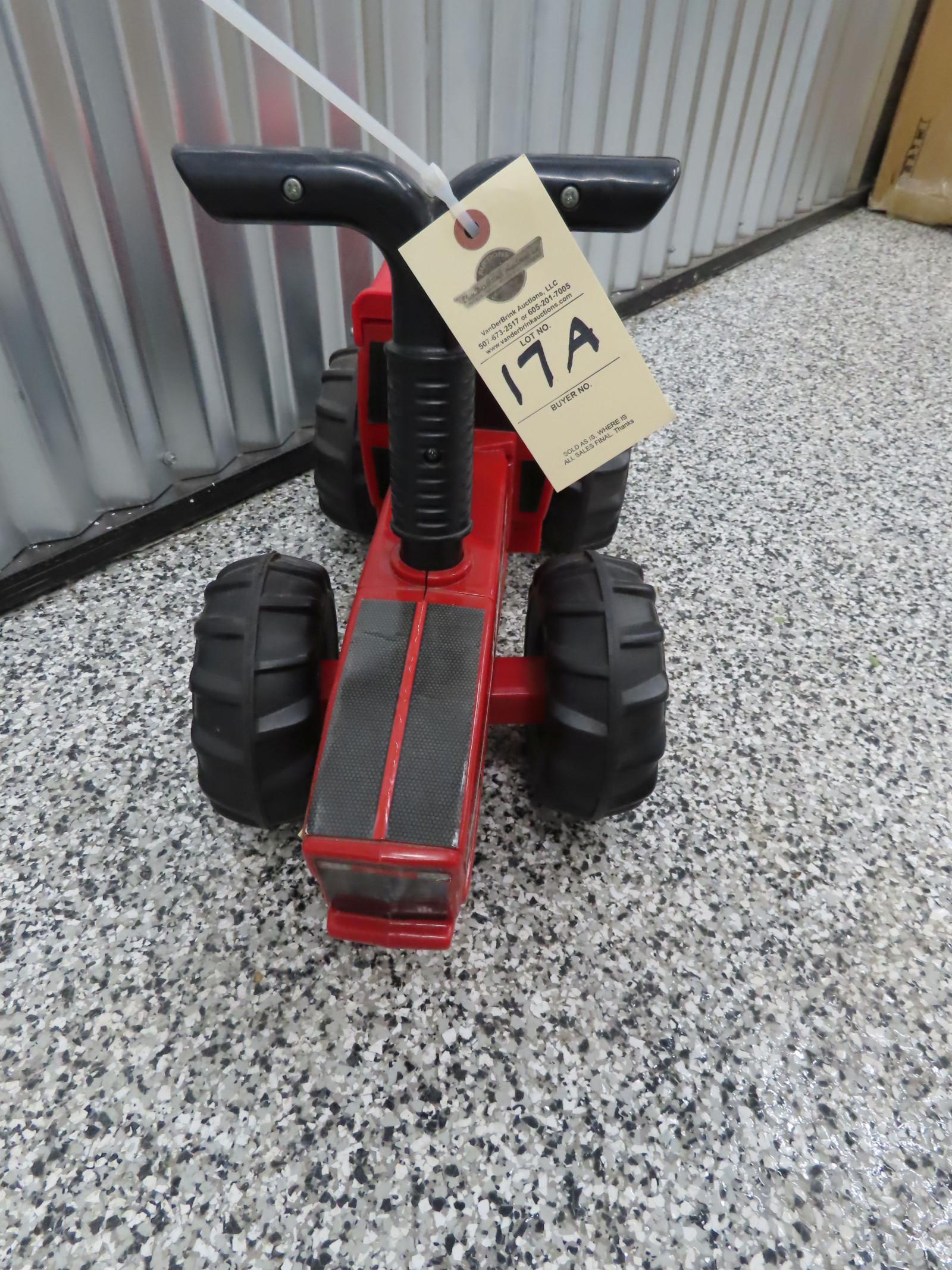 Plastic International 6588 Ride On Used - Image 3