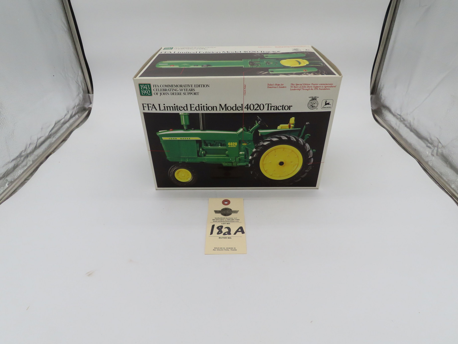 ERTL FFA COMMEMORATIVE EDTION JD FFA LIMITED EDITION MODEL 4020 TRACTOR NIB METAL DIECAST 1/16 SCALE NIB - Image 6