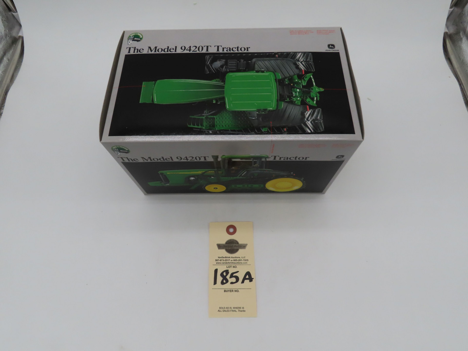 ERTL SERIES ll PRECISION 2 THE MODEL 9420T TRACTOR JD 1/32 NIB - Image 2