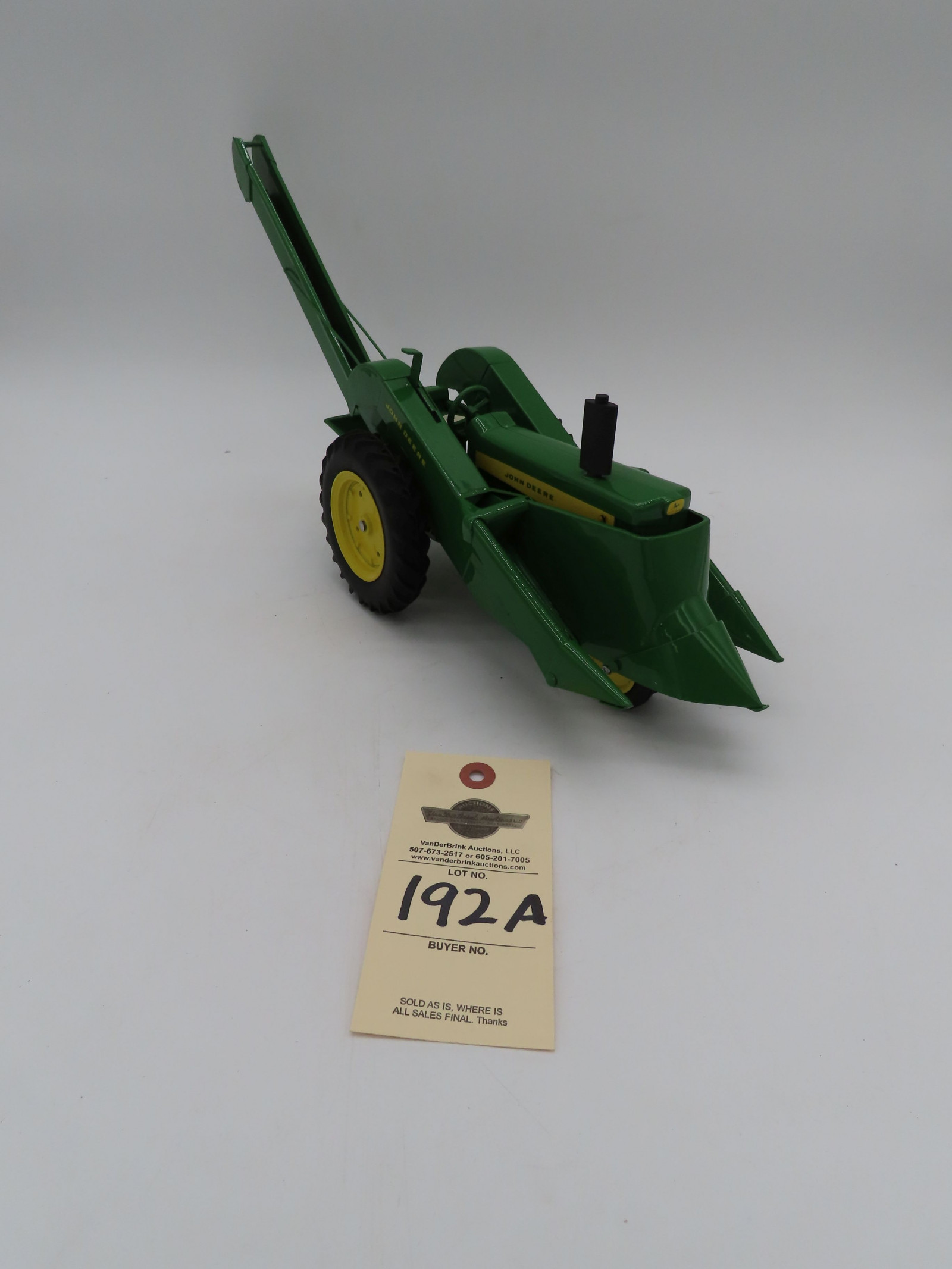 ERTL JOHN DEERE METAL DIE CAST NO BOX 730 WITH PICKER 1/16TH SCALE - Image 2
