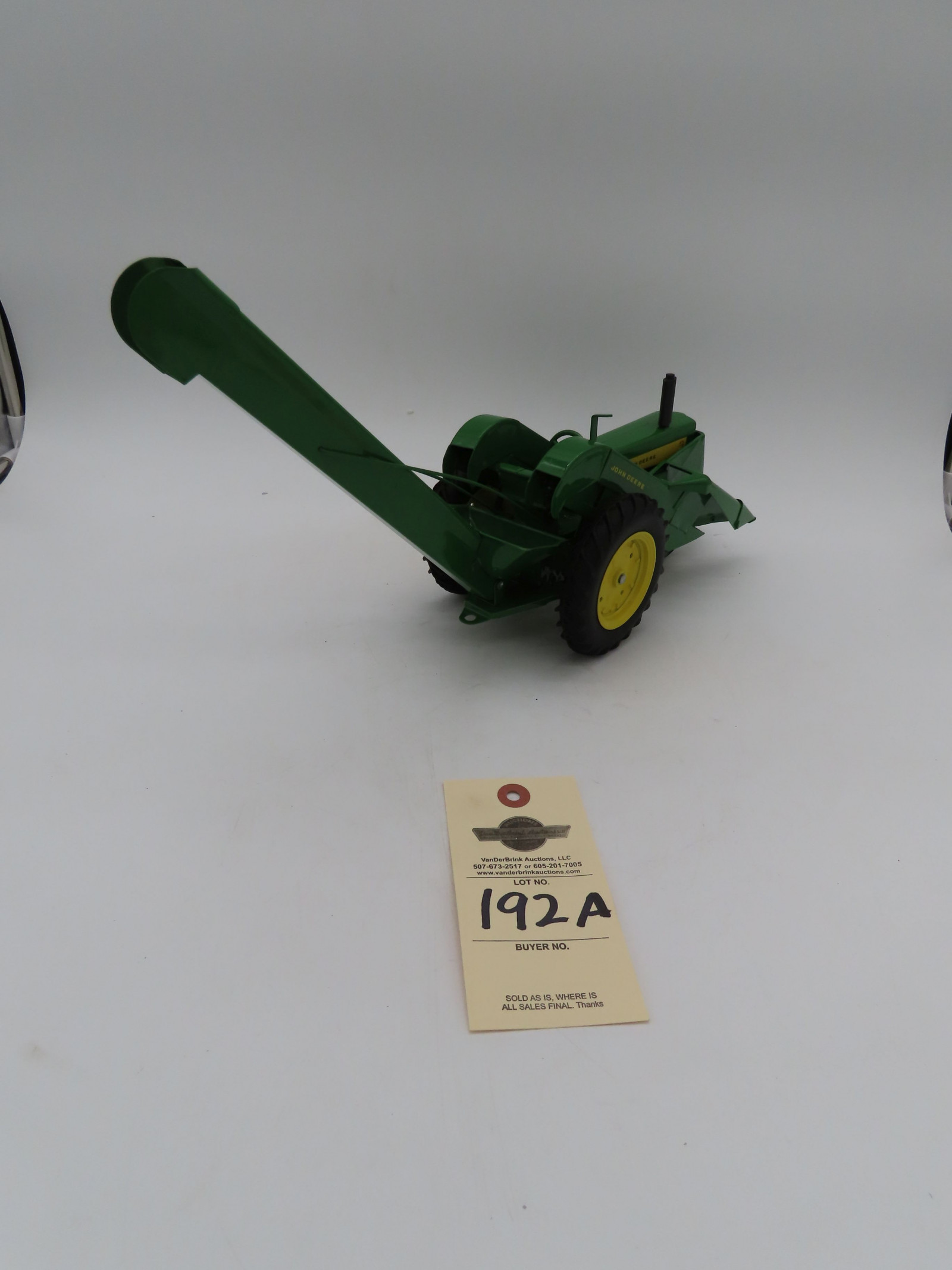 ERTL JOHN DEERE METAL DIE CAST NO BOX 730 WITH PICKER 1/16TH SCALE - Image 3