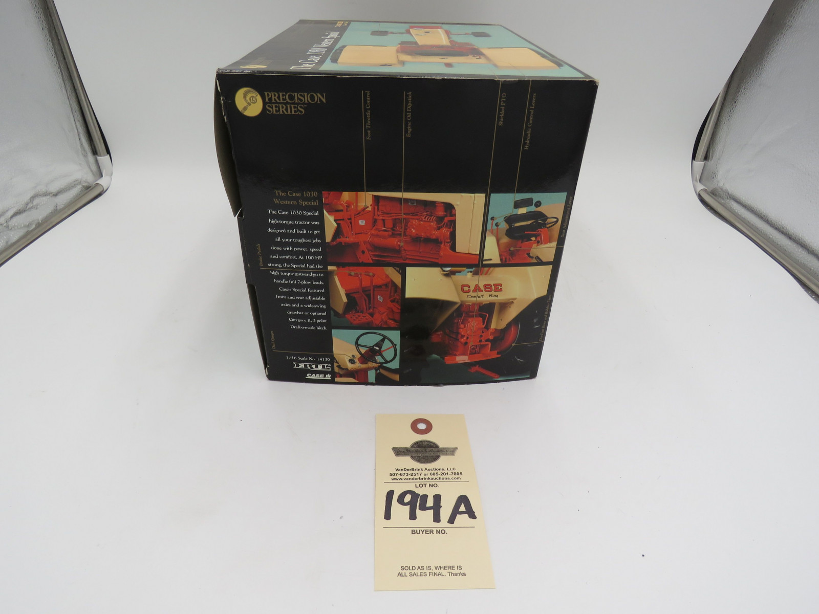Ertl Precision Series Die Cast, The Case 1030 Western Special 1/16 the Scale, NIB with Commemorative Booklet and medallion - Image 3