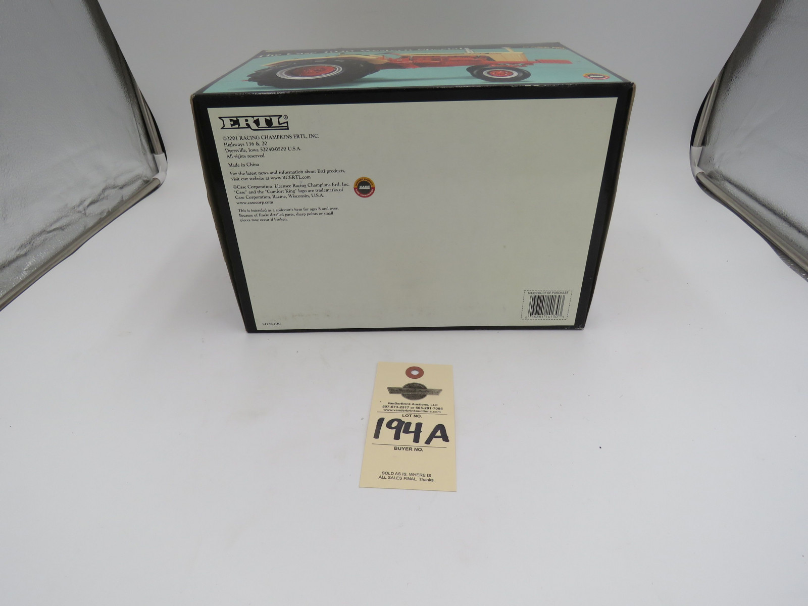 Ertl Precision Series Die Cast, The Case 1030 Western Special 1/16 the Scale, NIB with Commemorative Booklet and medallion - Image 6