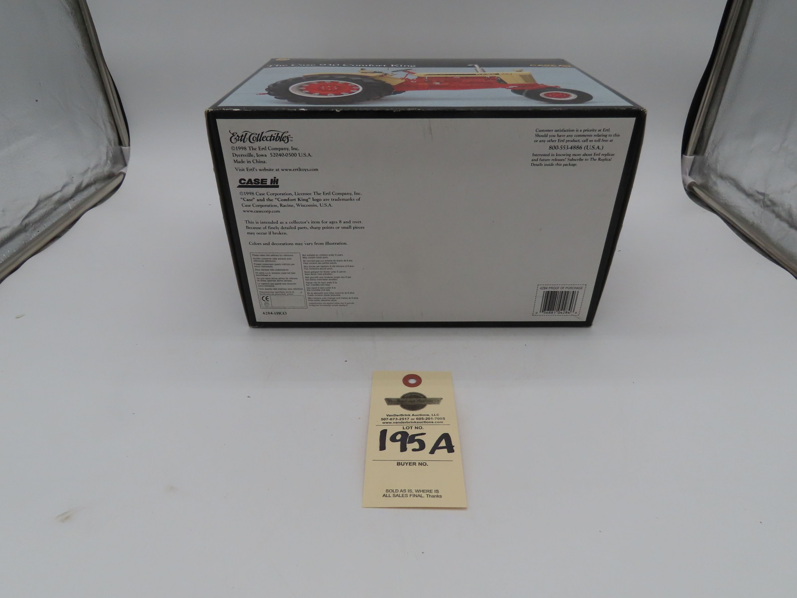 Ertl 1998 Precision Series 1/16th Scale Die Cast The Case 930 Comfort King Tractor NIB made in Dyersville, IA - Image 7