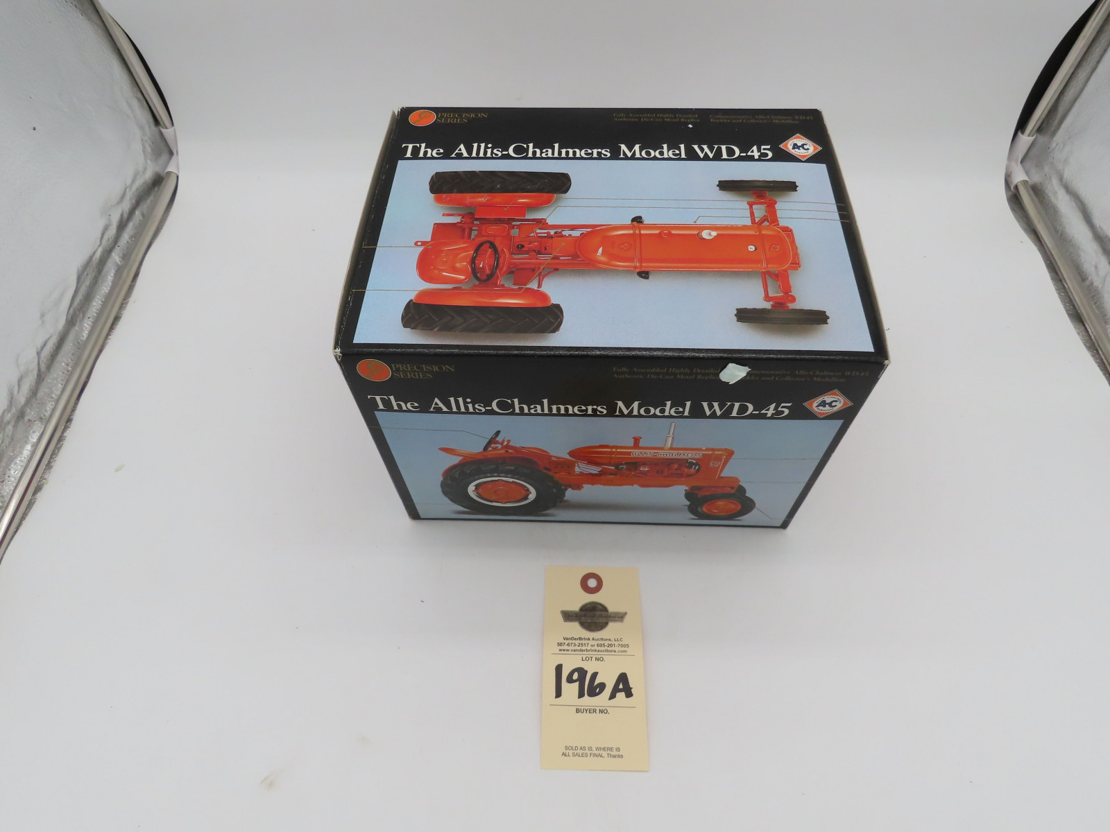 Ertl Precision 1/16th Scale die-Cast The Allis Chalmers Model WD-45 Tractor with Commemorative Booklet and Collector's Medallion NIB - Image 2