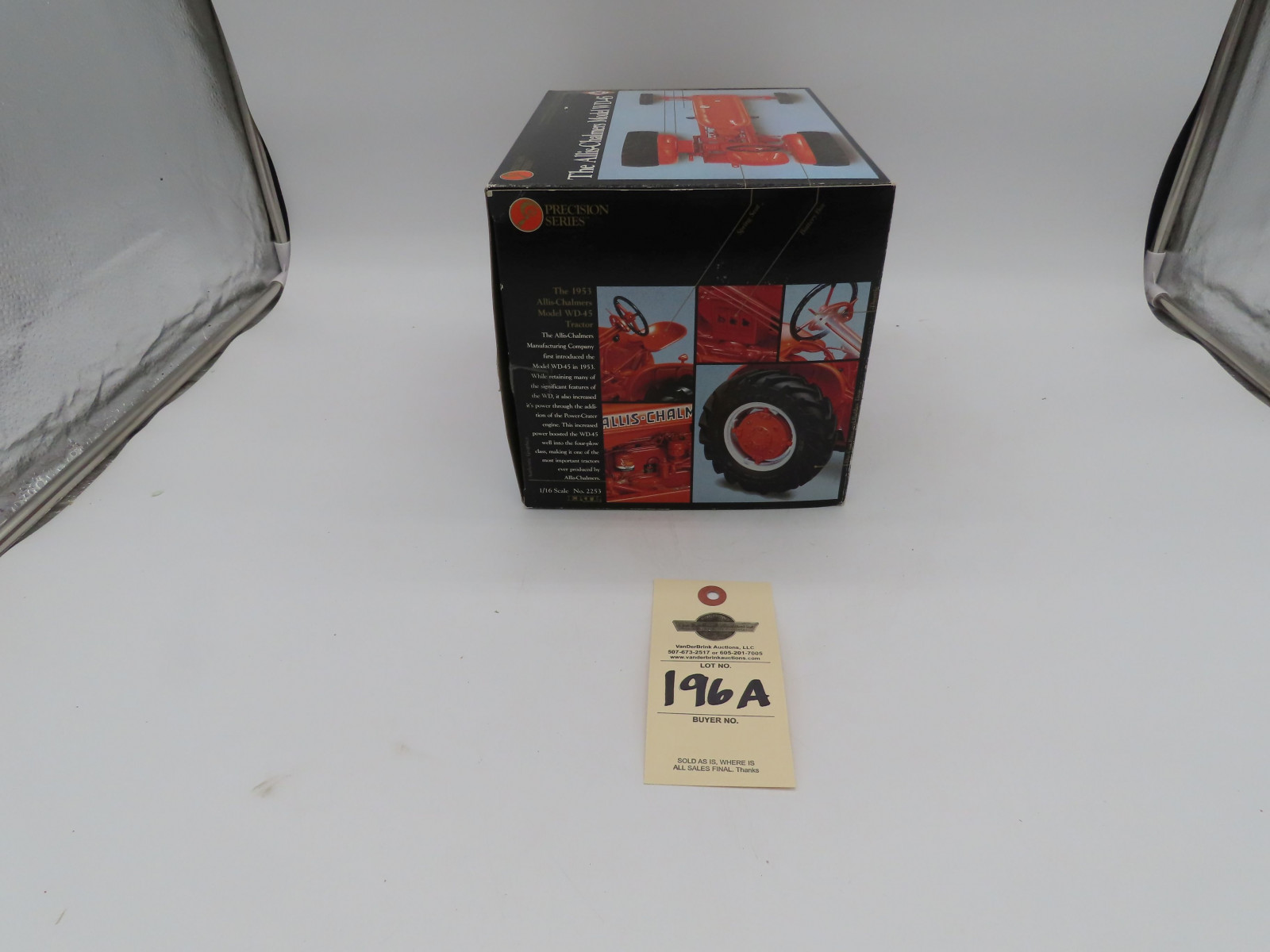 Ertl Precision 1/16th Scale die-Cast The Allis Chalmers Model WD-45 Tractor with Commemorative Booklet and Collector's Medallion NIB - Image 3