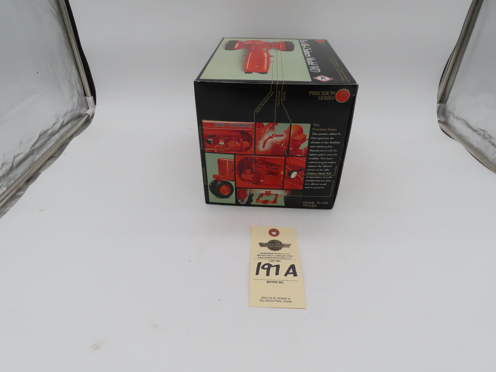 the Ertl Company 1/16th Scale Precision Series The Allis Chalmers Model WD Die-Cast NIB with Commemorative Booklet and Collector's Medallion made in Dyersville, IA - Image 5