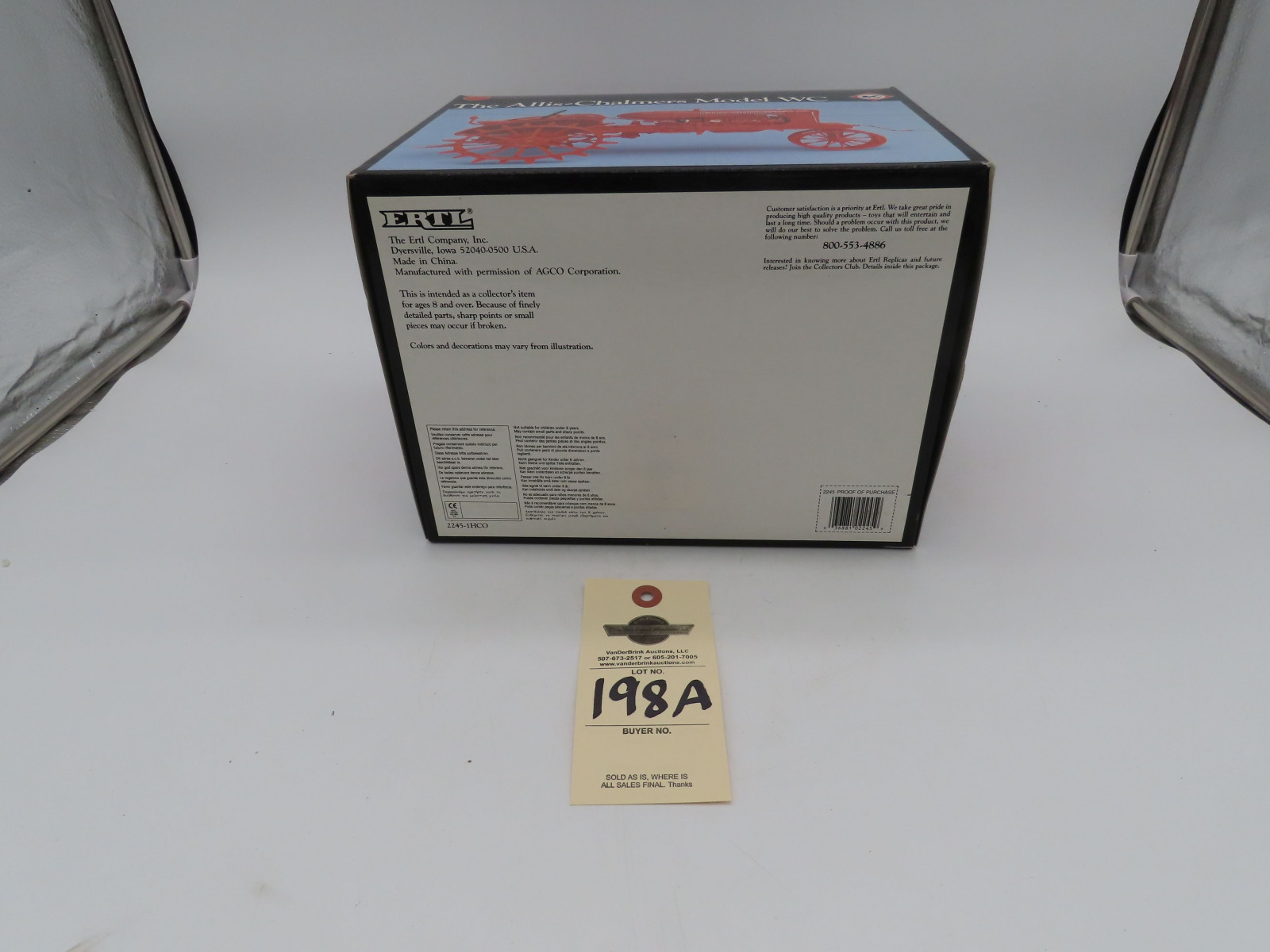 The Ertl Company 1/16th Scale Precision Series The Allis Chalmers Model WC Tractor with commemorative Booklet and collector's medallion NIB - Image 7