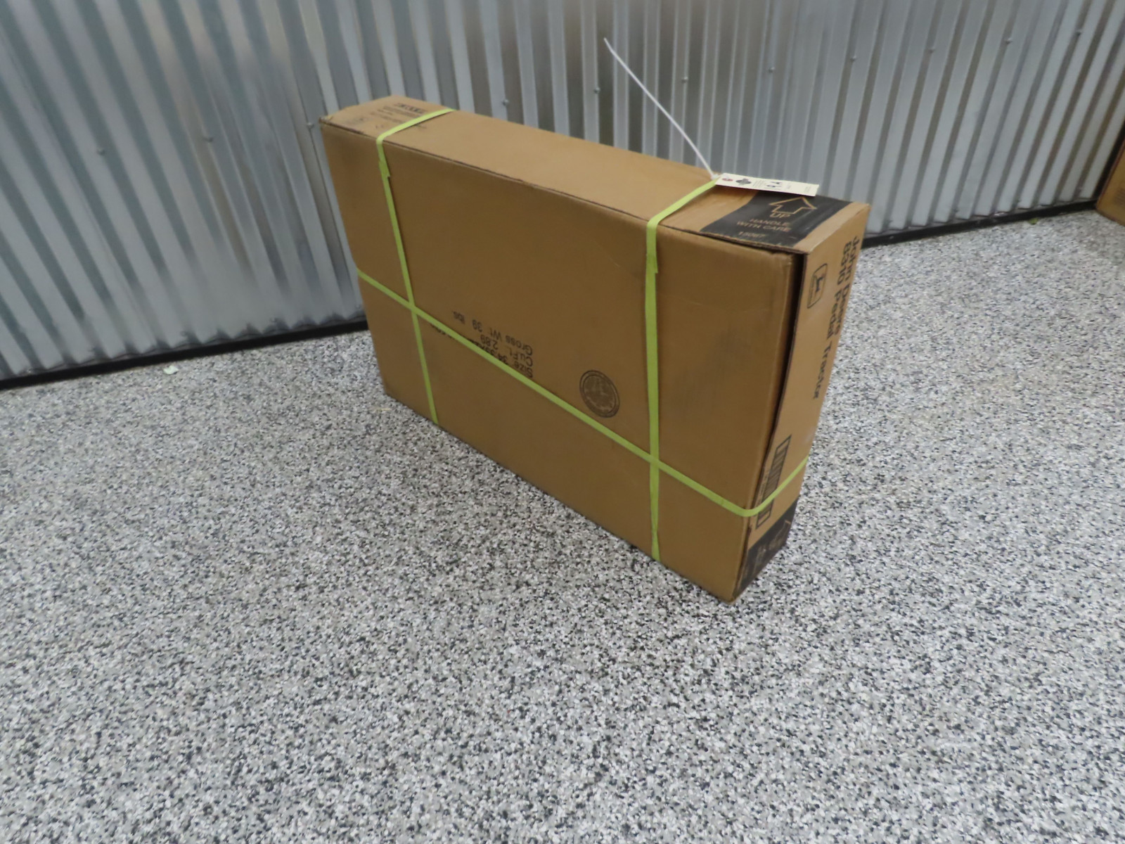 Ertl John Deere 8310 Pedal Tractor NIB - Image 3