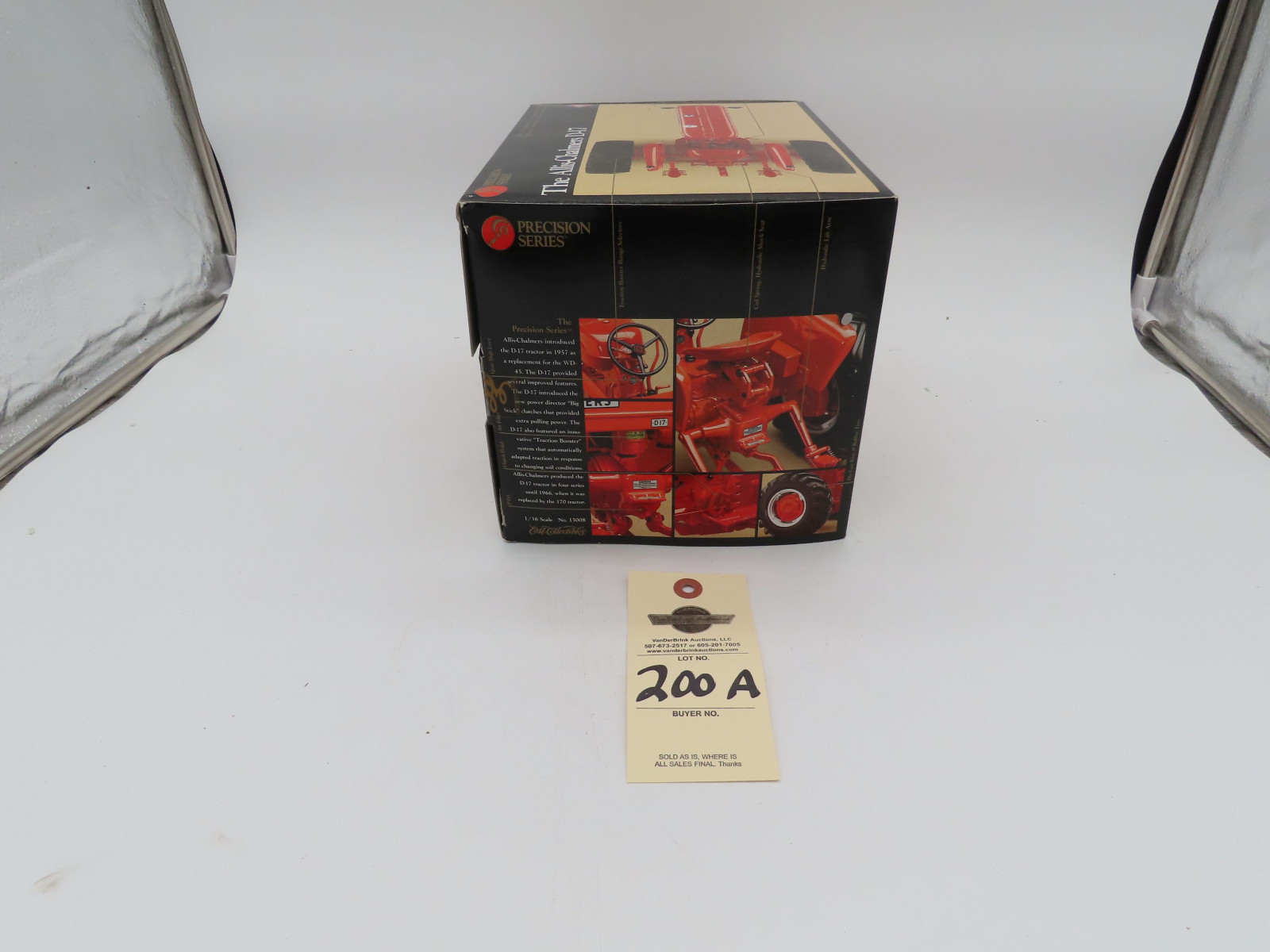 2000 Ertl Precision Series 1/16th Scale NIB the Allis Chalmers D-17 Die-Cast Tractor with Commemorative Booklet and Medallin - Image 6