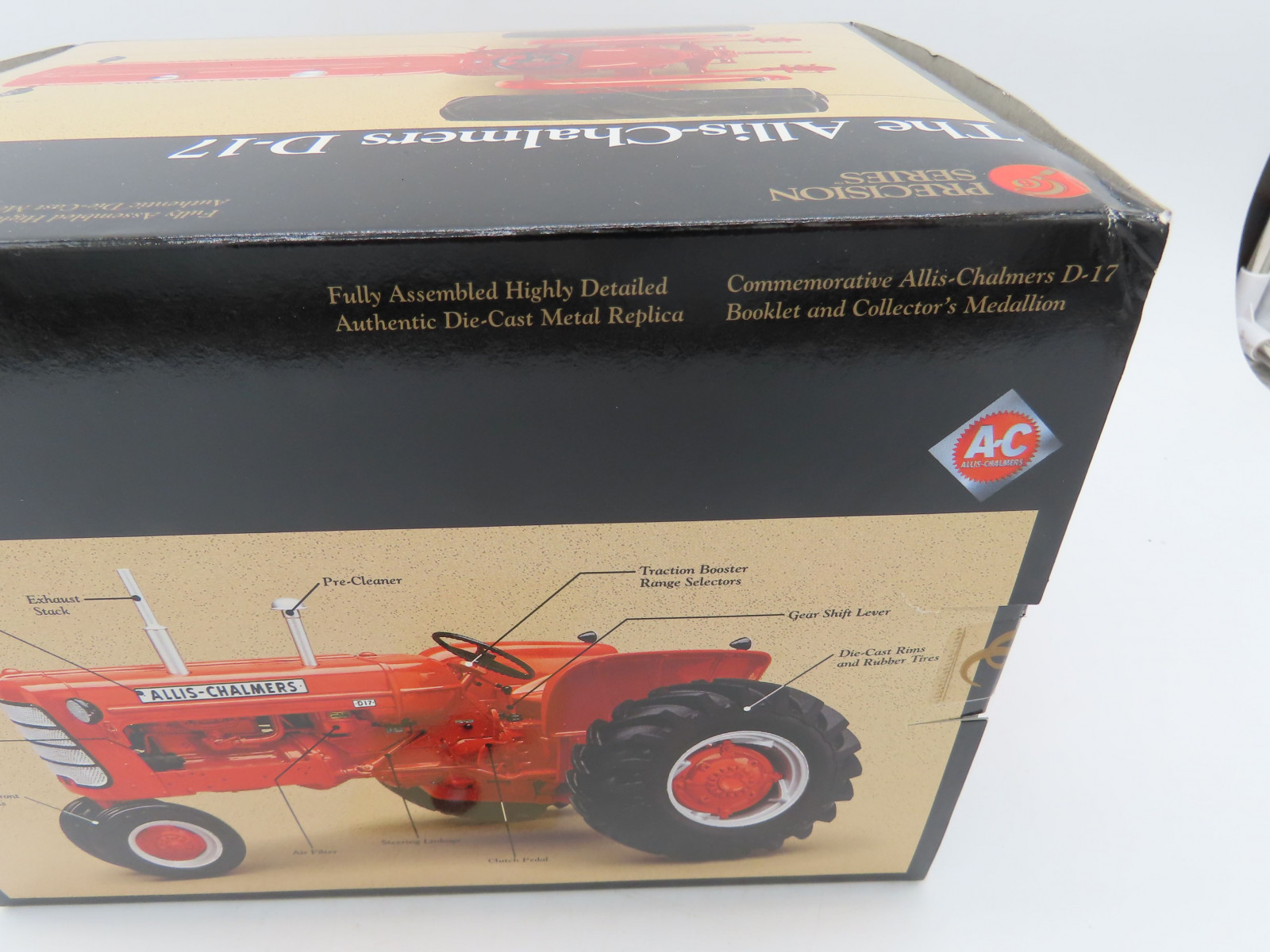2000 Ertl Precision Series 1/16th Scale NIB the Allis Chalmers D-17 Die-Cast Tractor with Commemorative Booklet and Medallin - Image 8