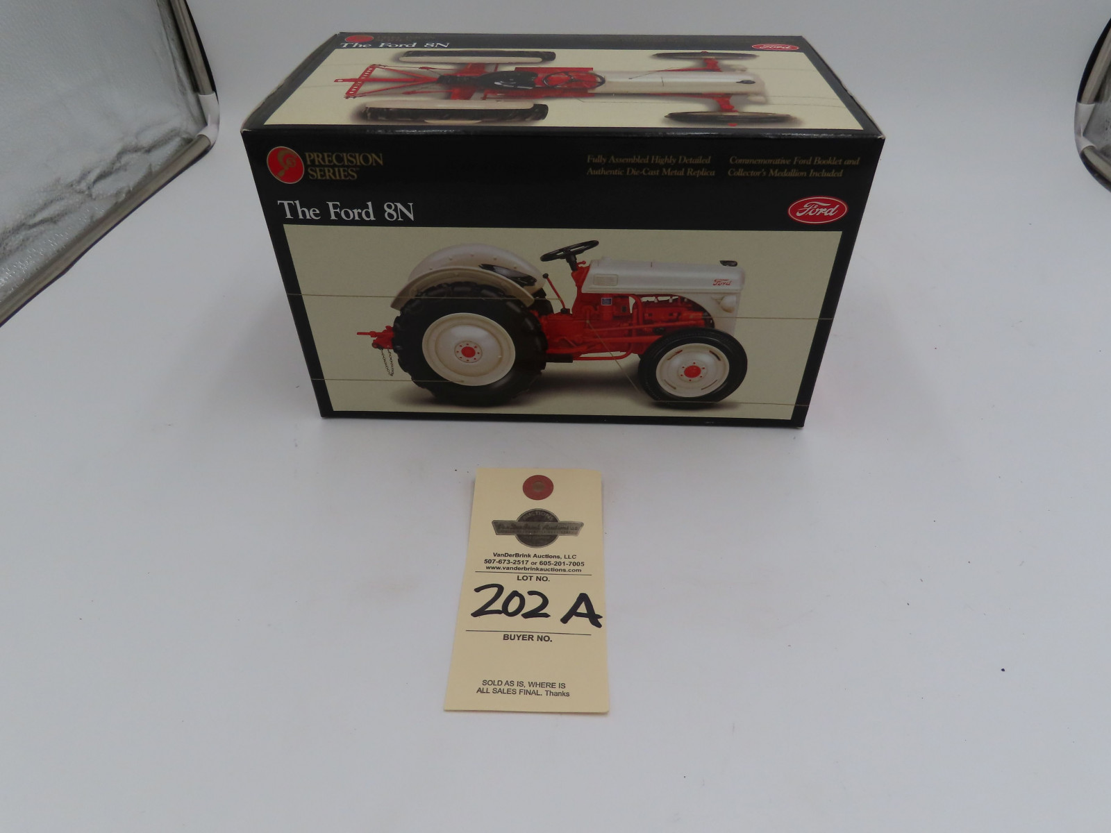 1996 Ertl Precision Series 1/16th Scale Die-Cast NIB The Ford 8N  with Collector's Medallion included - Image 1