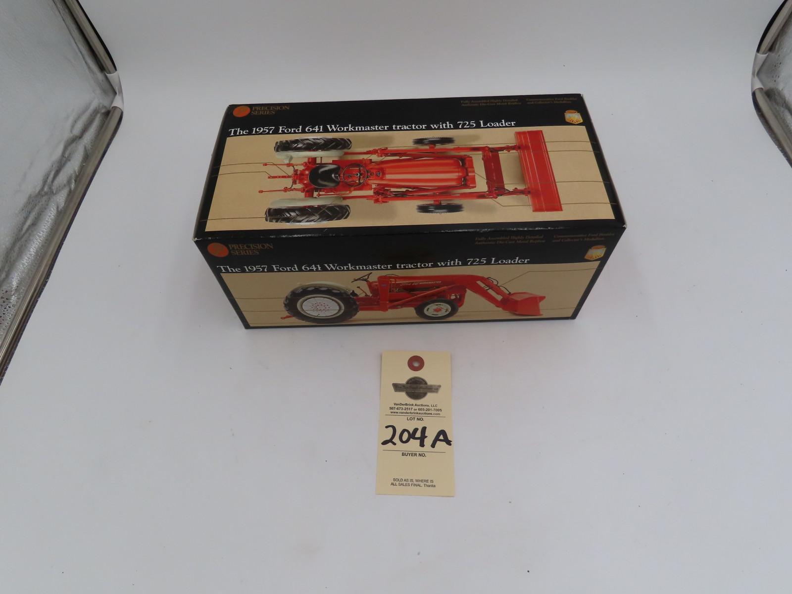 1998 Ertl the Precision Series 1/16th Scale Die-Cast the 1957 Ford 641 Workmaster Traactor with 725 Loader and Commerative Ford Booklet and Collector's Medallion NIB - Image 2