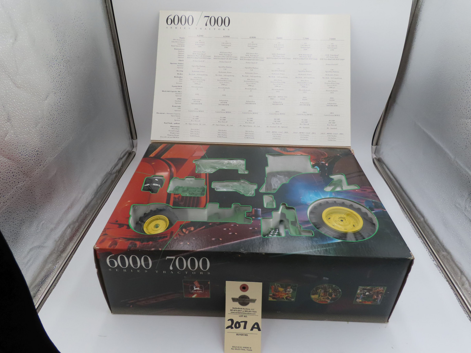 1992 Ertl 6000/7000 Series Tractors JD7800 Model to Assemble NIB and faded box and some wear, 1/16th Scale - Image 1