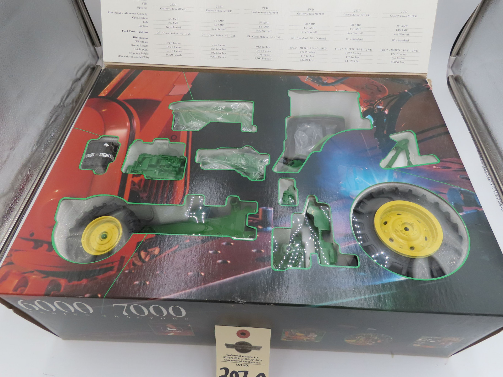1992 Ertl 6000/7000 Series Tractors JD7800 Model to Assemble NIB and faded box and some wear, 1/16th Scale - Image 2