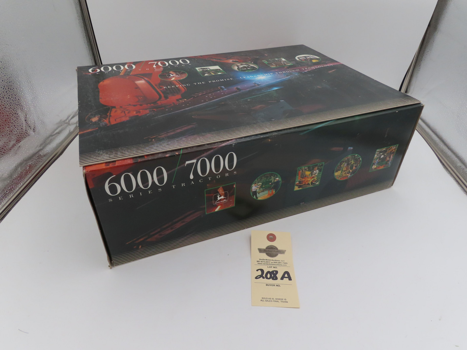 1992 Ertl 6000/7000 Series Tractors JD7800 Model to Assemble NIB and faded box and some wear, 1/16th Scale - Image 4