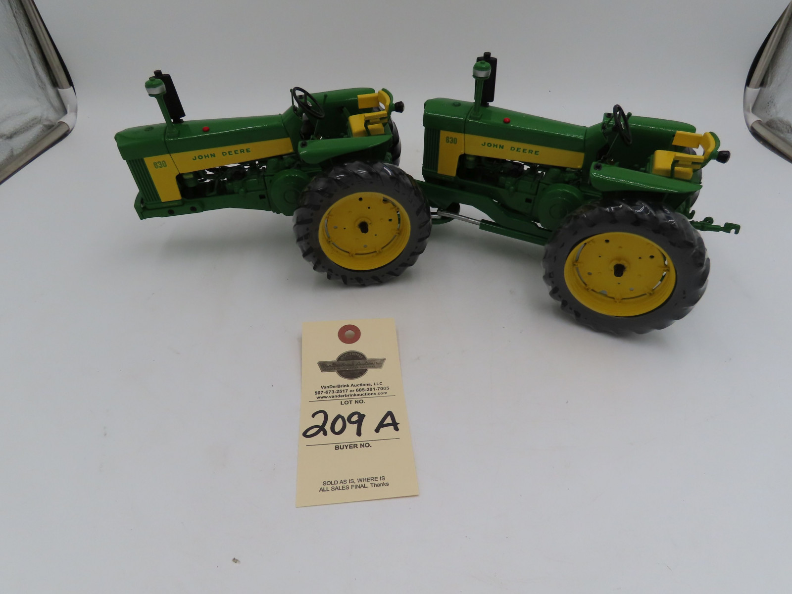Ertl 1/16th Scale John Deere 630 Coupled Tractors with NO BOX, plastic on wheels - Image 3
