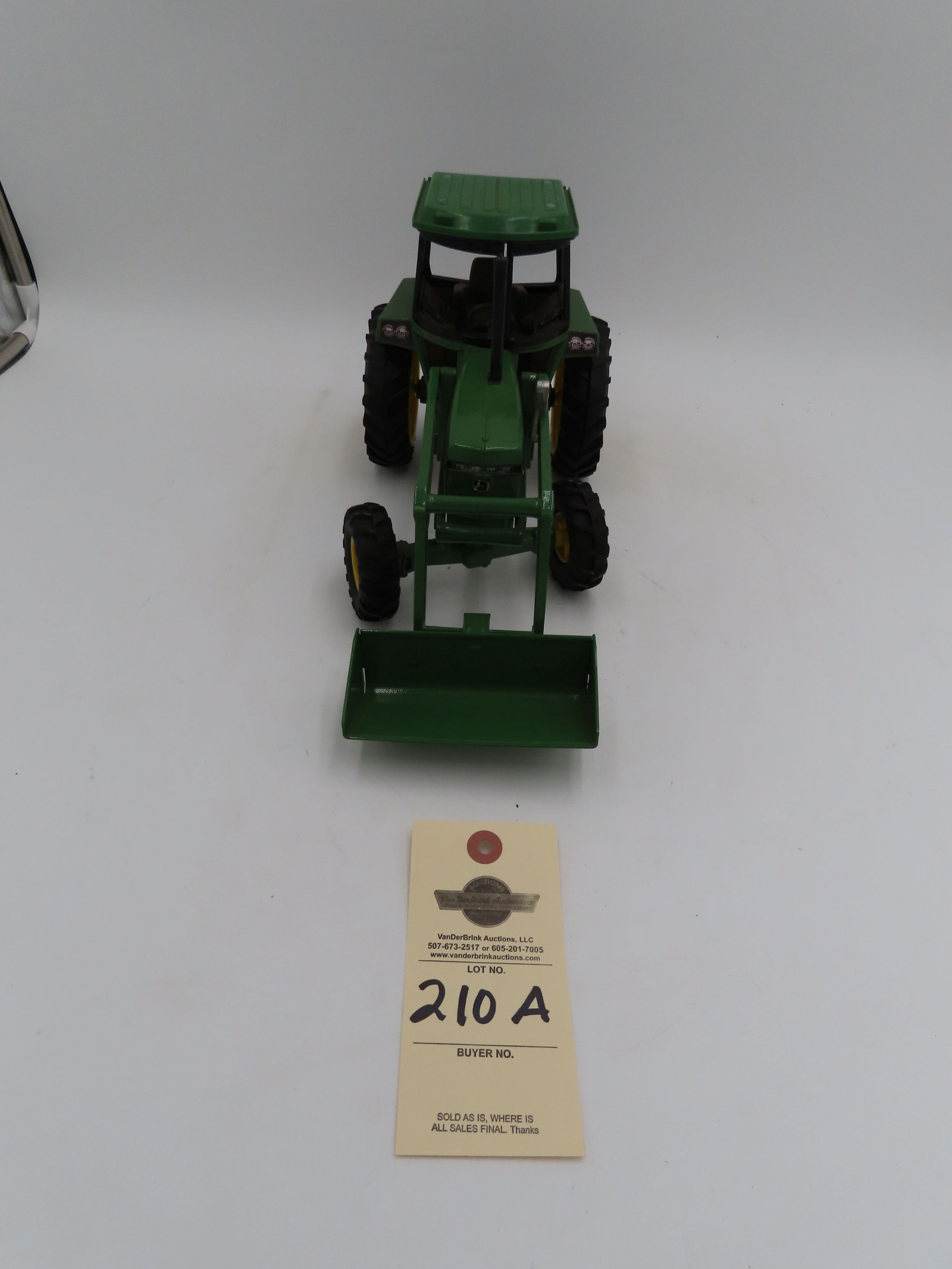 Ertl 1/16th Scale Die-Cast John Deere 2550 with Loader and No Box - Image 2