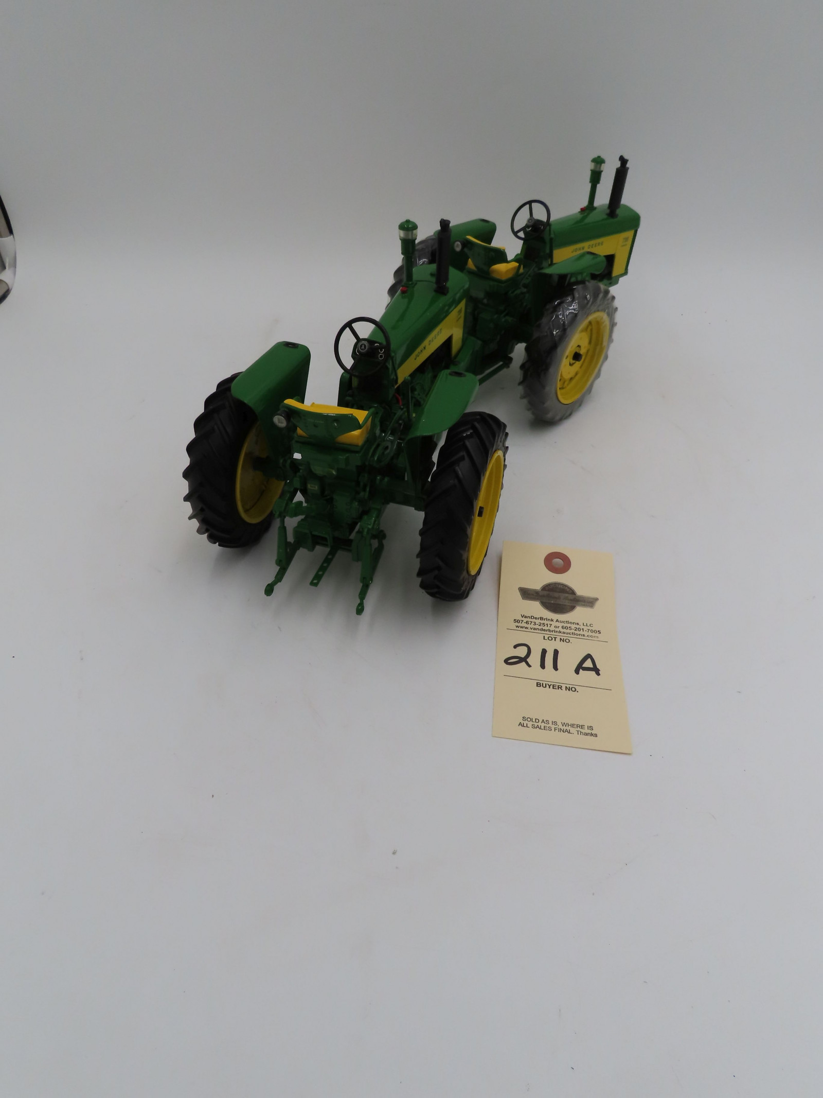 Ertl 1/16th Scale John Deere 730 Coupled Tractors New without Box Plastic on the wheels - Image 5
