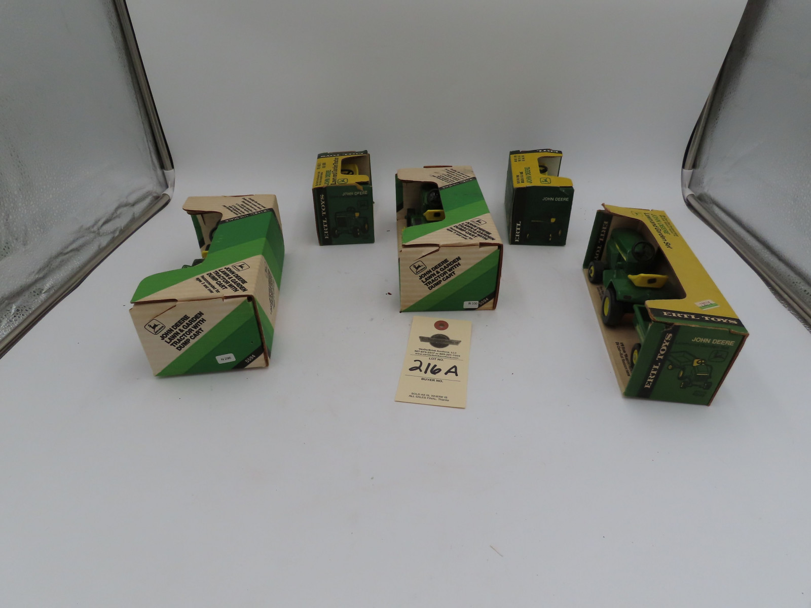 Ertl 1/16th Scale Die-Cast Lawn Tractor Group NIB - Image 5