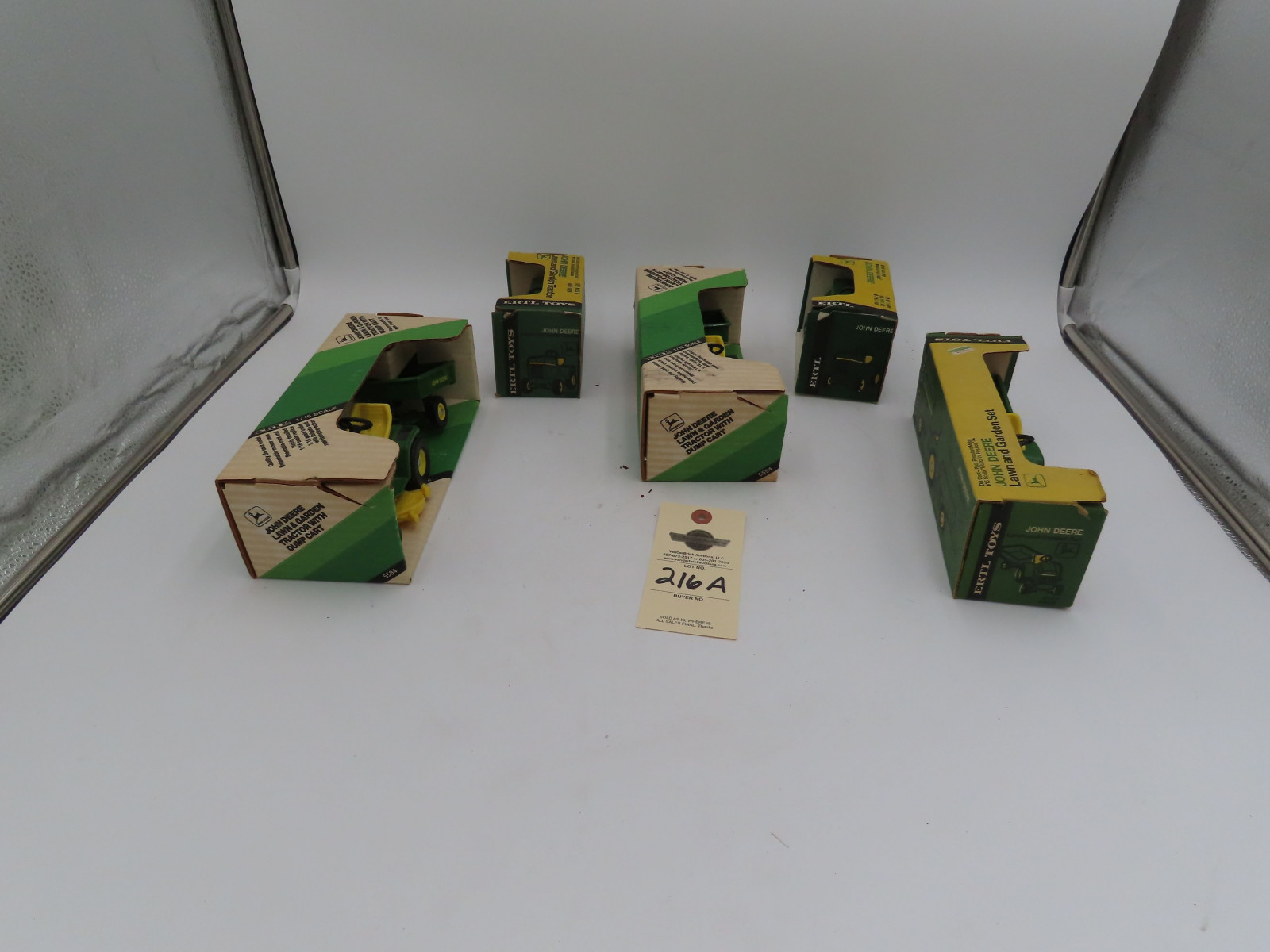 Ertl 1/16th Scale Die-Cast Lawn Tractor Group NIB - Image 6