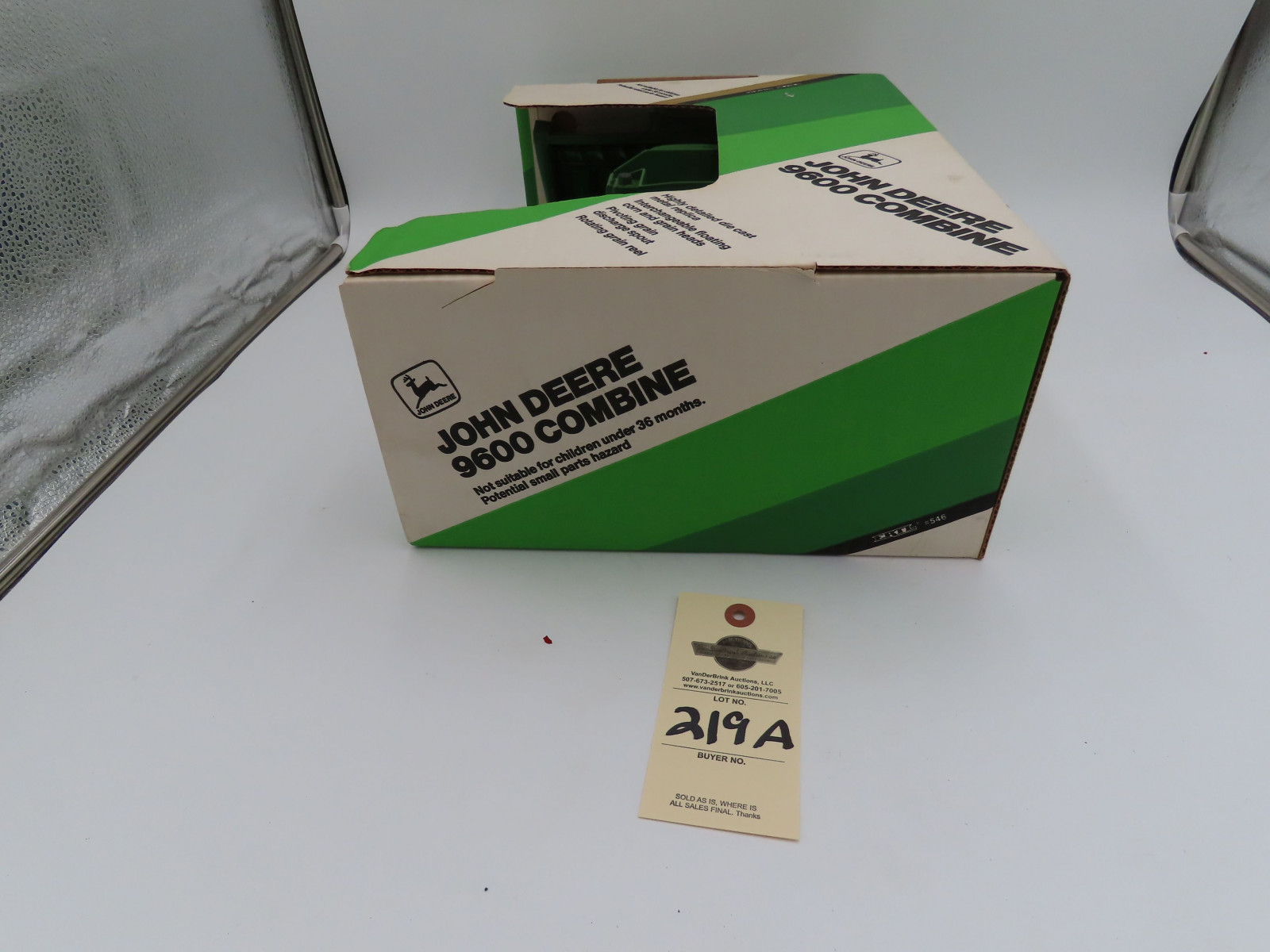 1989 Ertl for John Deere 1/16th Scale Die-Cast Collector's Edition 9600 Combine NIB - Image 5