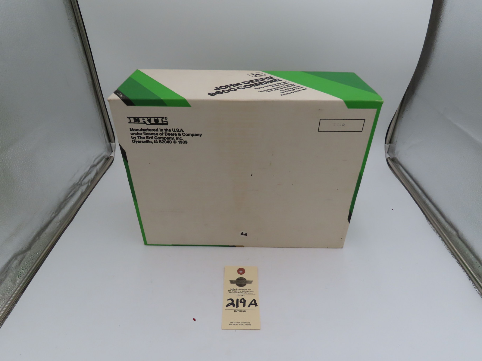 1989 Ertl for John Deere 1/16th Scale Die-Cast Collector's Edition 9600 Combine NIB - Image 6