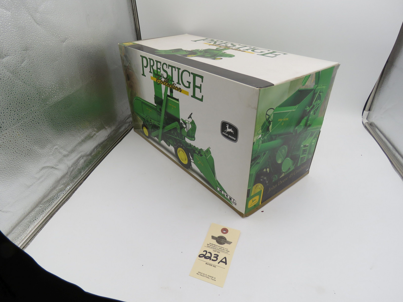 2001 Ertl for John Deere Prestige Collection 1/16th Scale John Deere 45 Combine NIB - Image 3